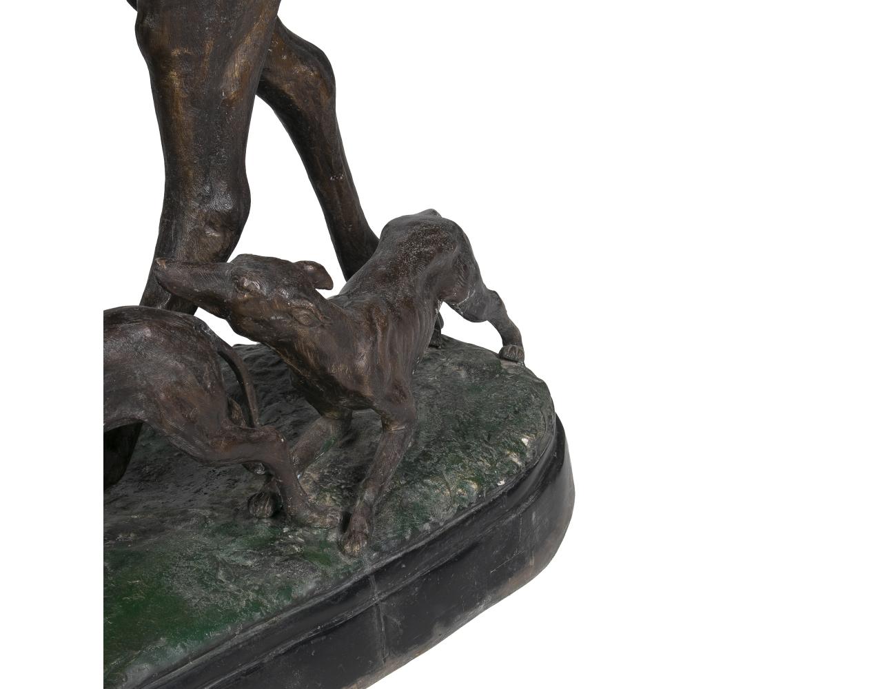 Scultura europea in bronzo dipinto degli anni '90 raffigurante un cacciatore arabo che cavalca un cammello in vendita 3
