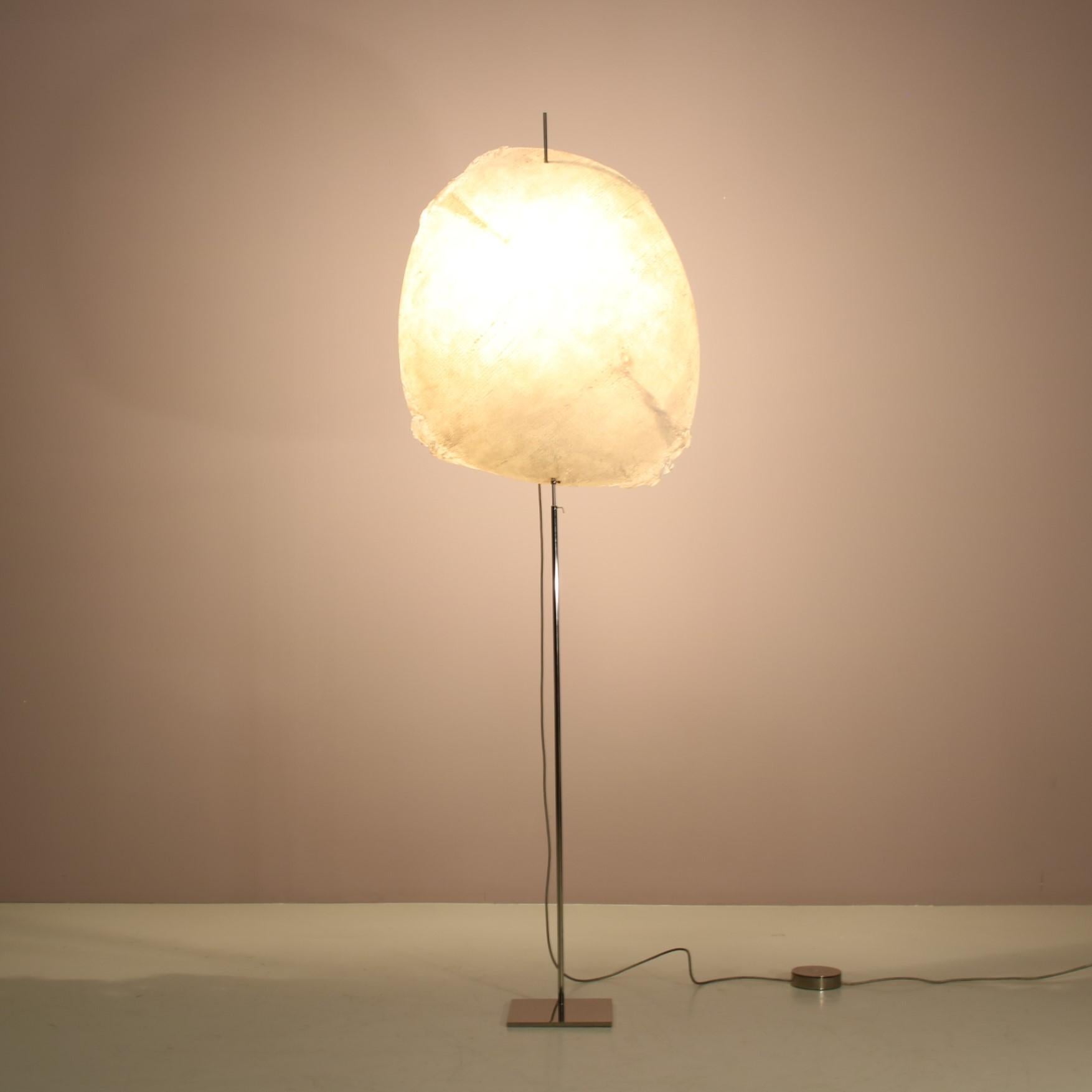 1990s Fiberglass floor lamp “Postkrisi F60” by Catellani & Smith, Italy In Good Condition For Sale In Amsterdam, NL