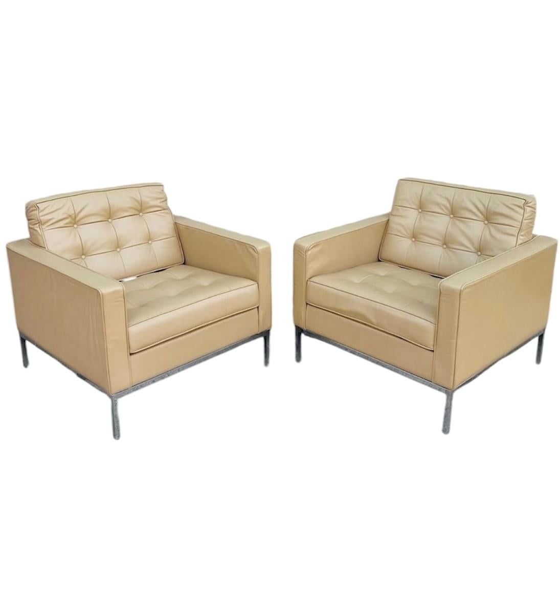 1990's Florence Knoll Leather Lounge Club Chairs Pair For Sale 2
