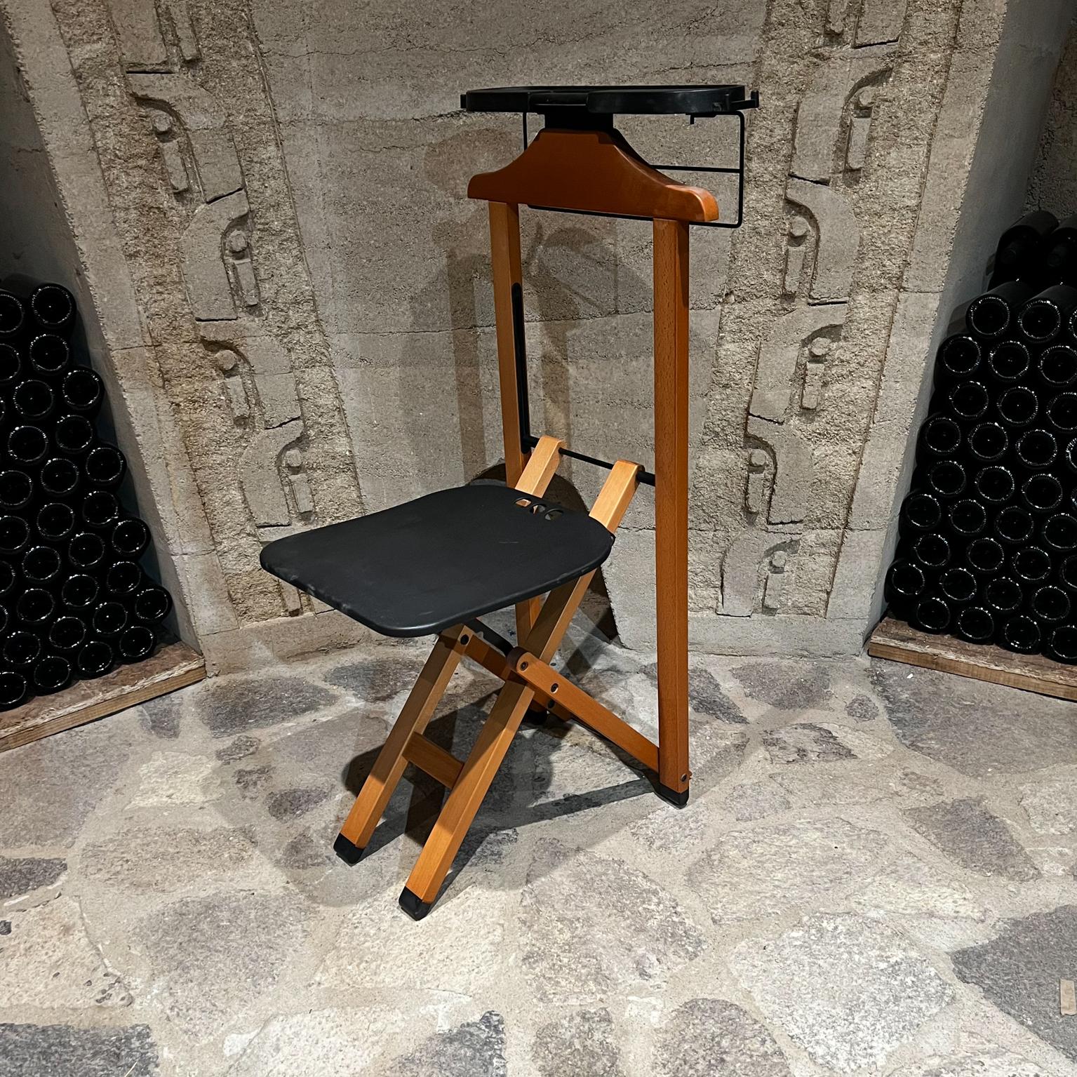 Late 20th Century 1990s Foppapedretti Gentleman's Folding Valet Stand with Seat Italy For Sale