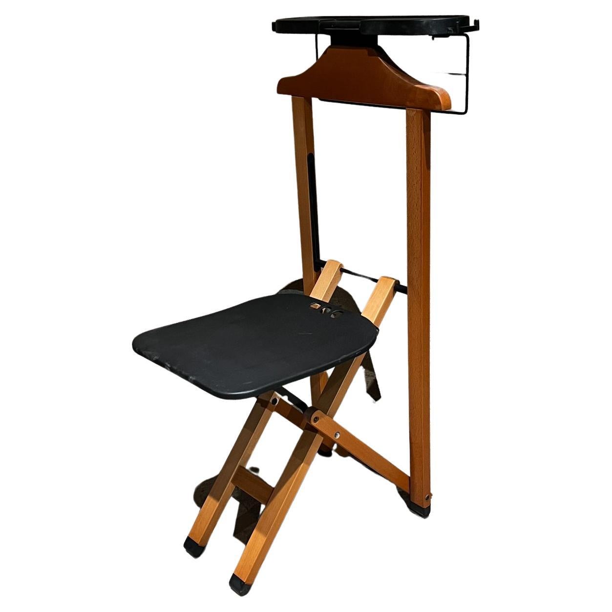1990s Foppapedretti Gentleman's Folding Valet Stand with Seat Italy For Sale