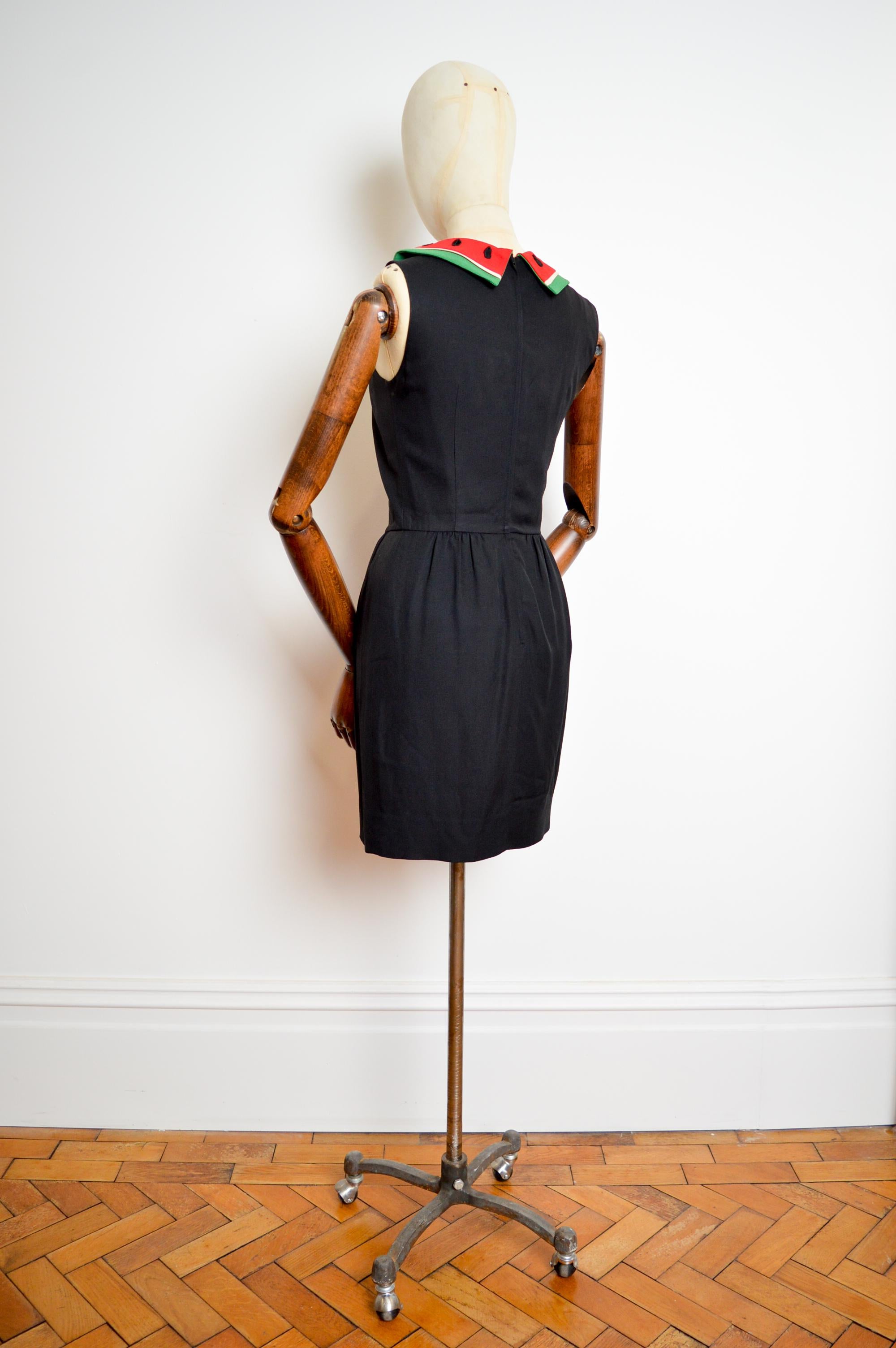 Franco Moschino CHEAP & CHIC - Vestito nero a forma di cocomero degli anni '90 in vendita 6