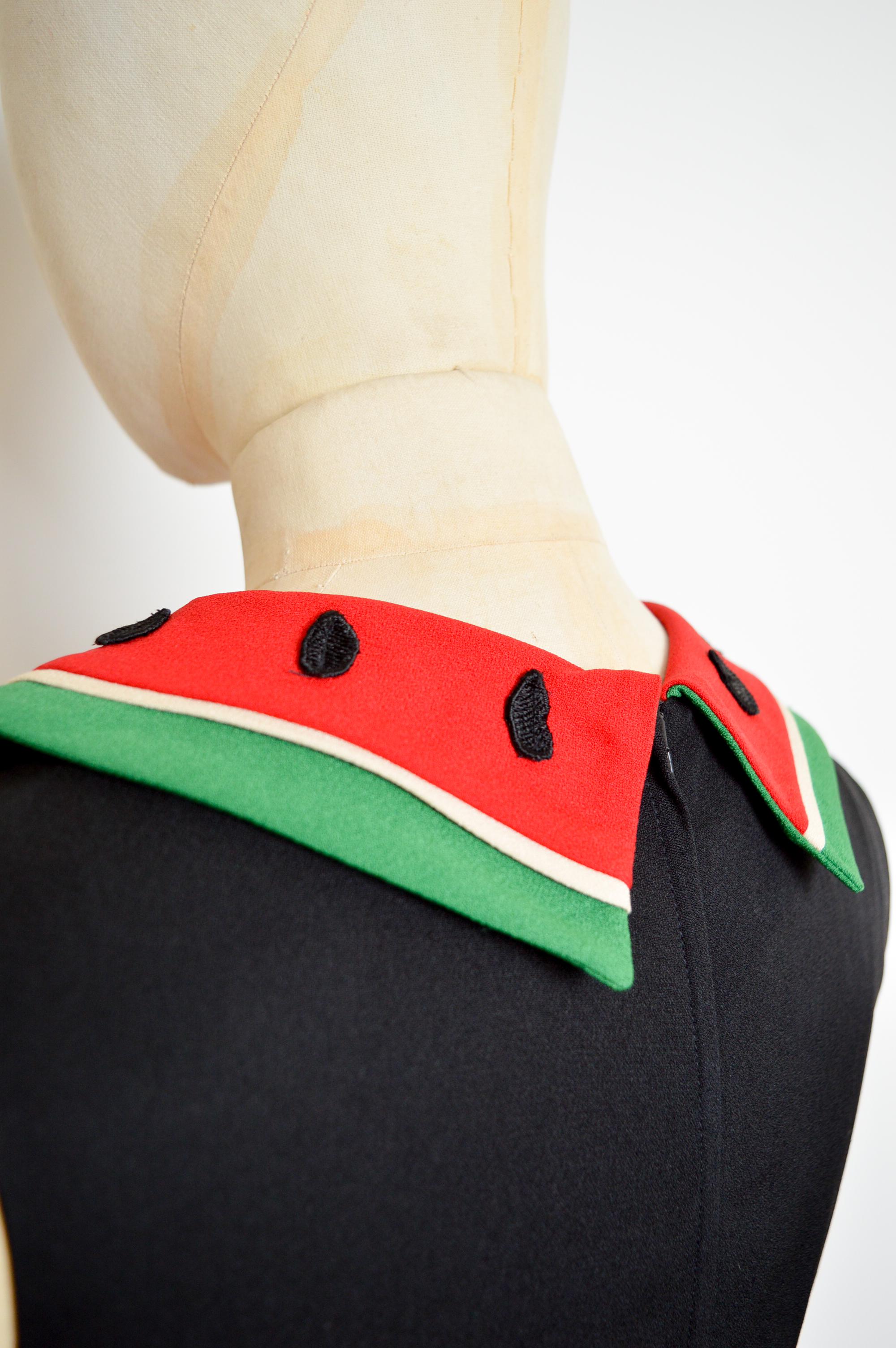 Franco Moschino CHEAP & CHIC - Vestito nero a forma di cocomero degli anni '90 in vendita 10