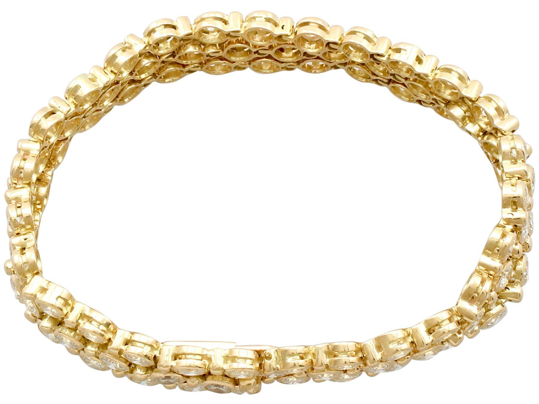 A stunning vintage 1990s French 12.96 carat diamond and 18 karat yellow gold bracelet; part of our diverse diamond jewelry and estate jewelry collections.

This stunning, fine and impressive vintage diamond bracelet has been crafted in 18k yellow