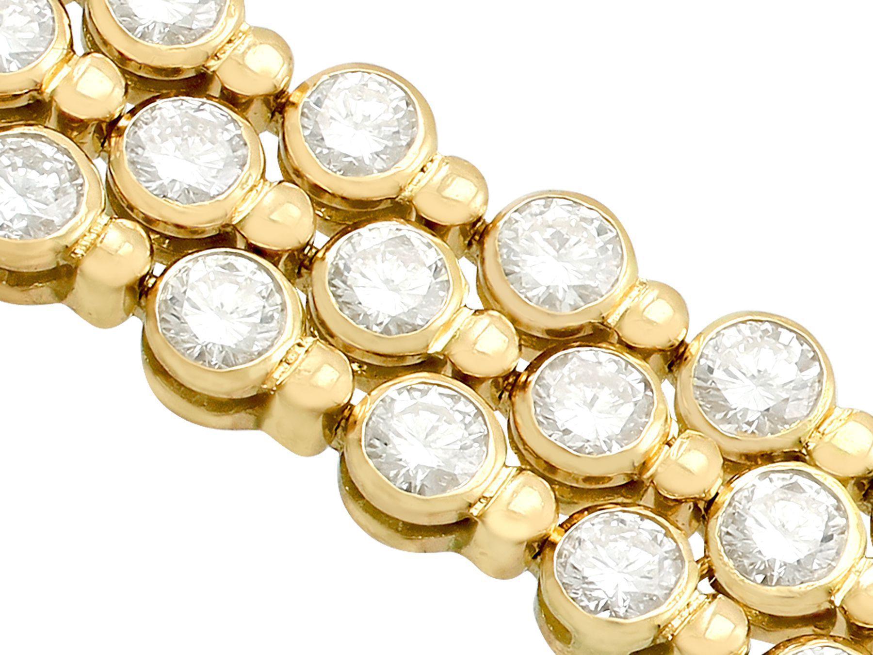 Retro 1990s French 12.96 Carat Diamond and Yellow Gold Bracelet For Sale