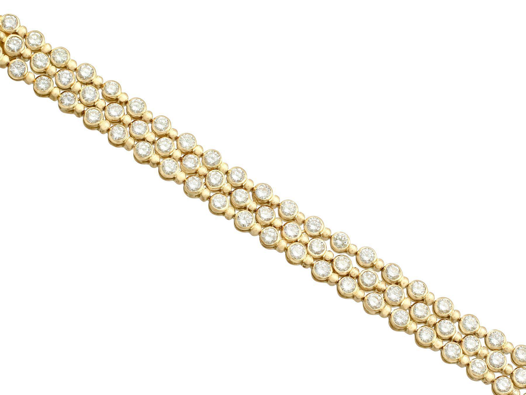 1990s French 12.96 Carat Diamond and Yellow Gold Bracelet In Excellent Condition For Sale In Jesmond, Newcastle Upon Tyne