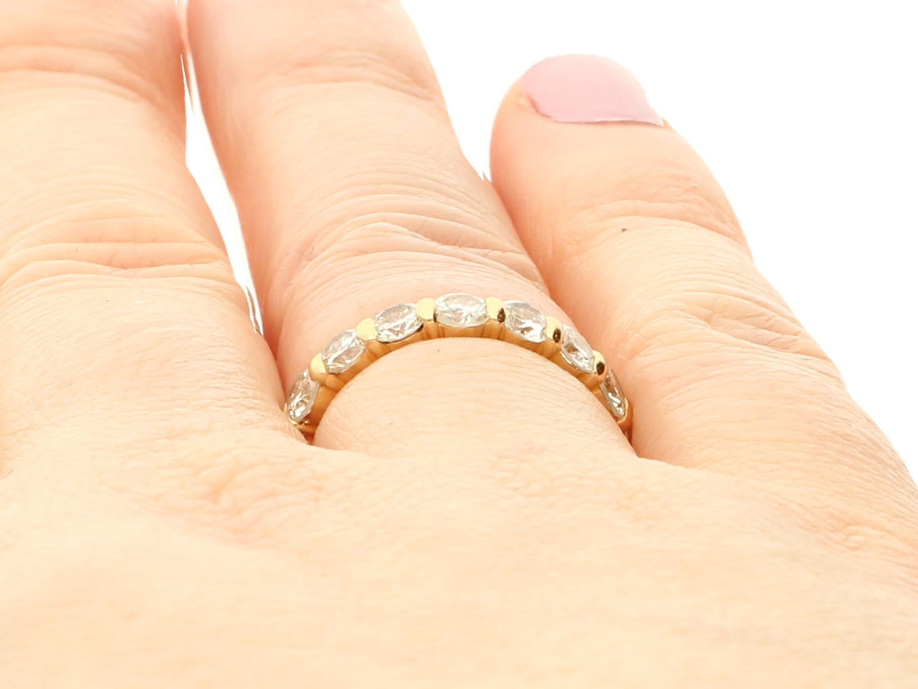 1990s French 2.72 Carat Diamond Yellow Gold Eternity Ring 3