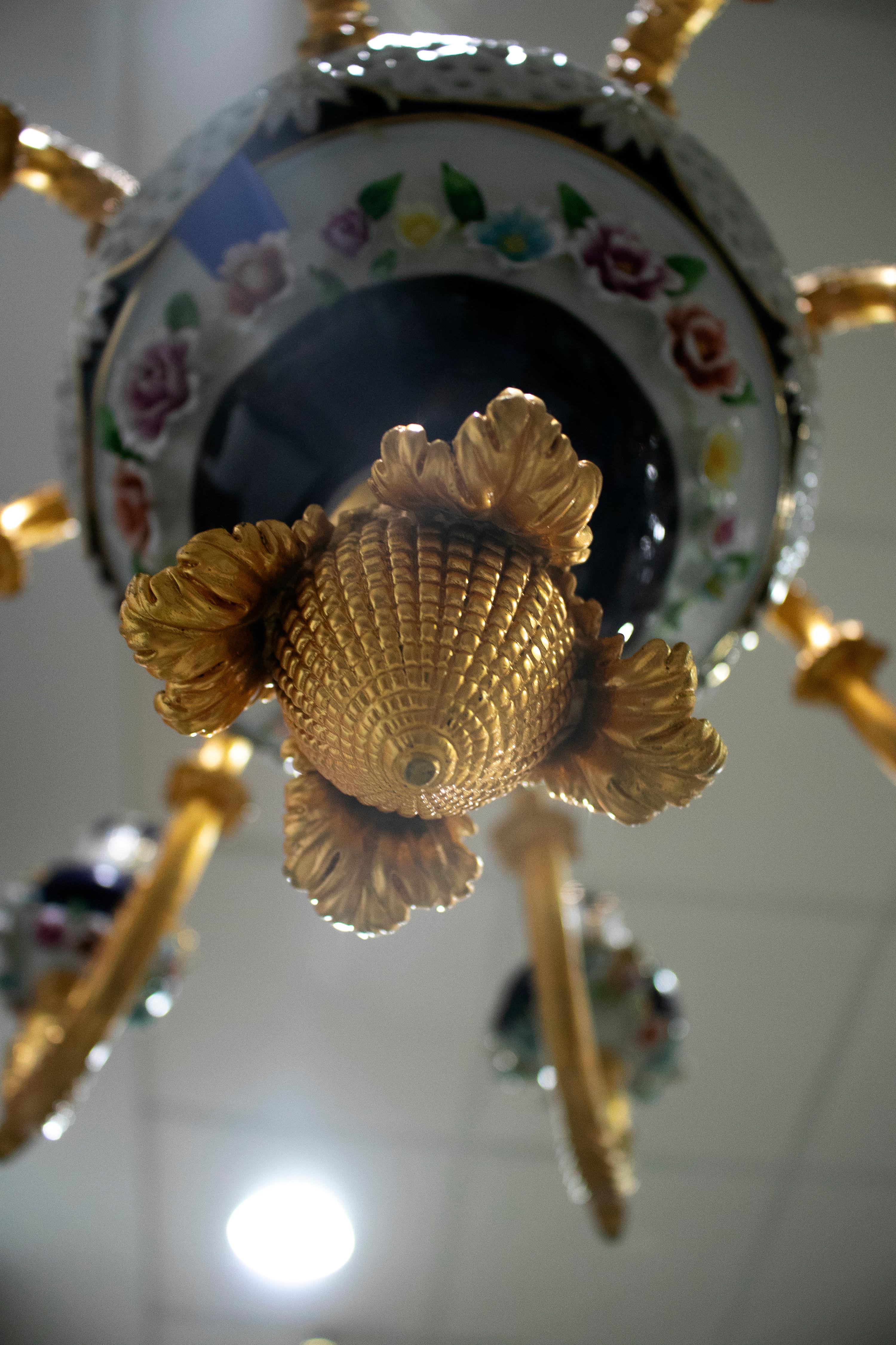 1990s French 8 Bronze Arm Porcelain and Glass Ceiling Chandelier For Sale 6