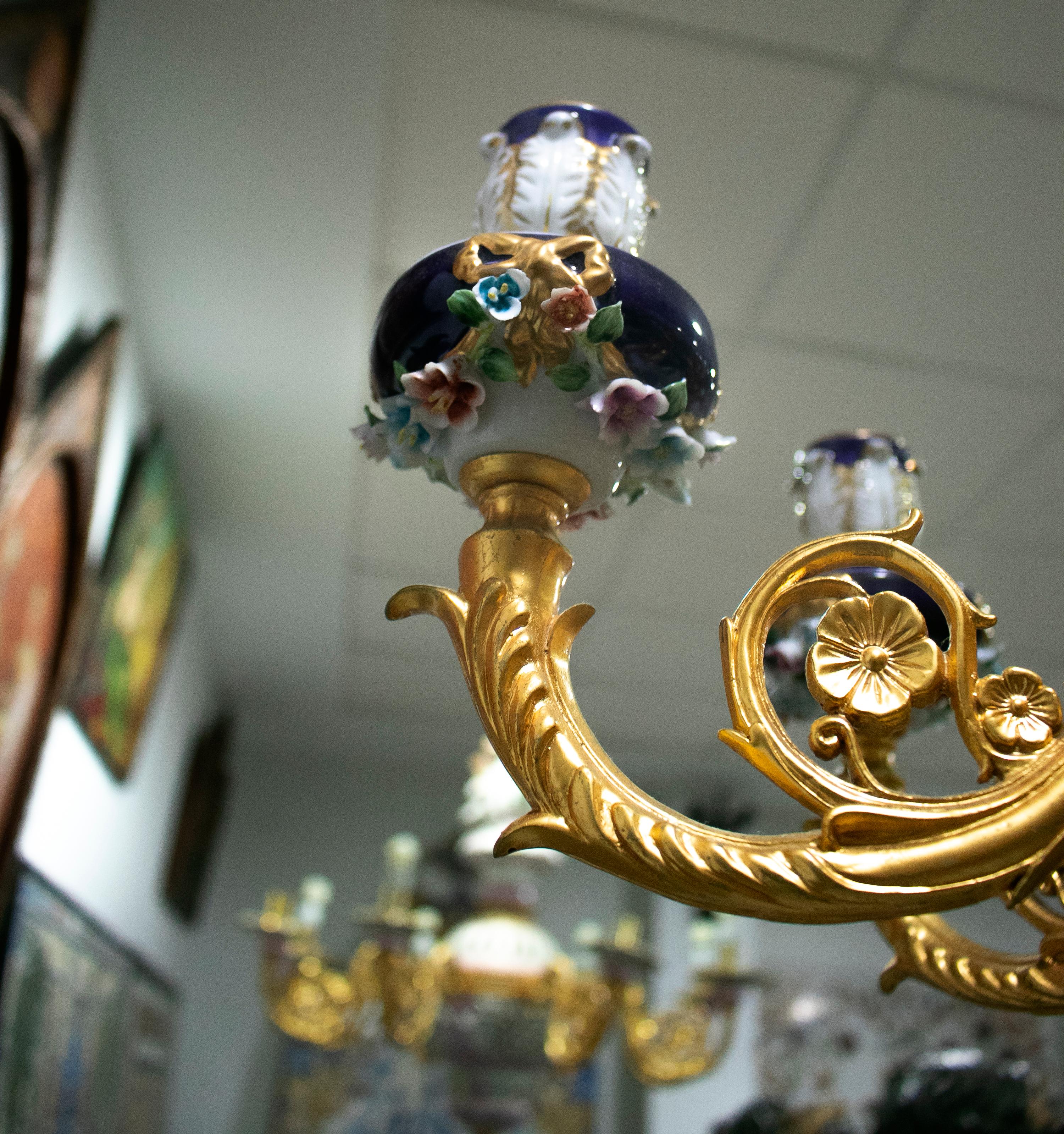 1990s French 8 Bronze Arm Porcelain and Glass Ceiling Chandelier For Sale 5