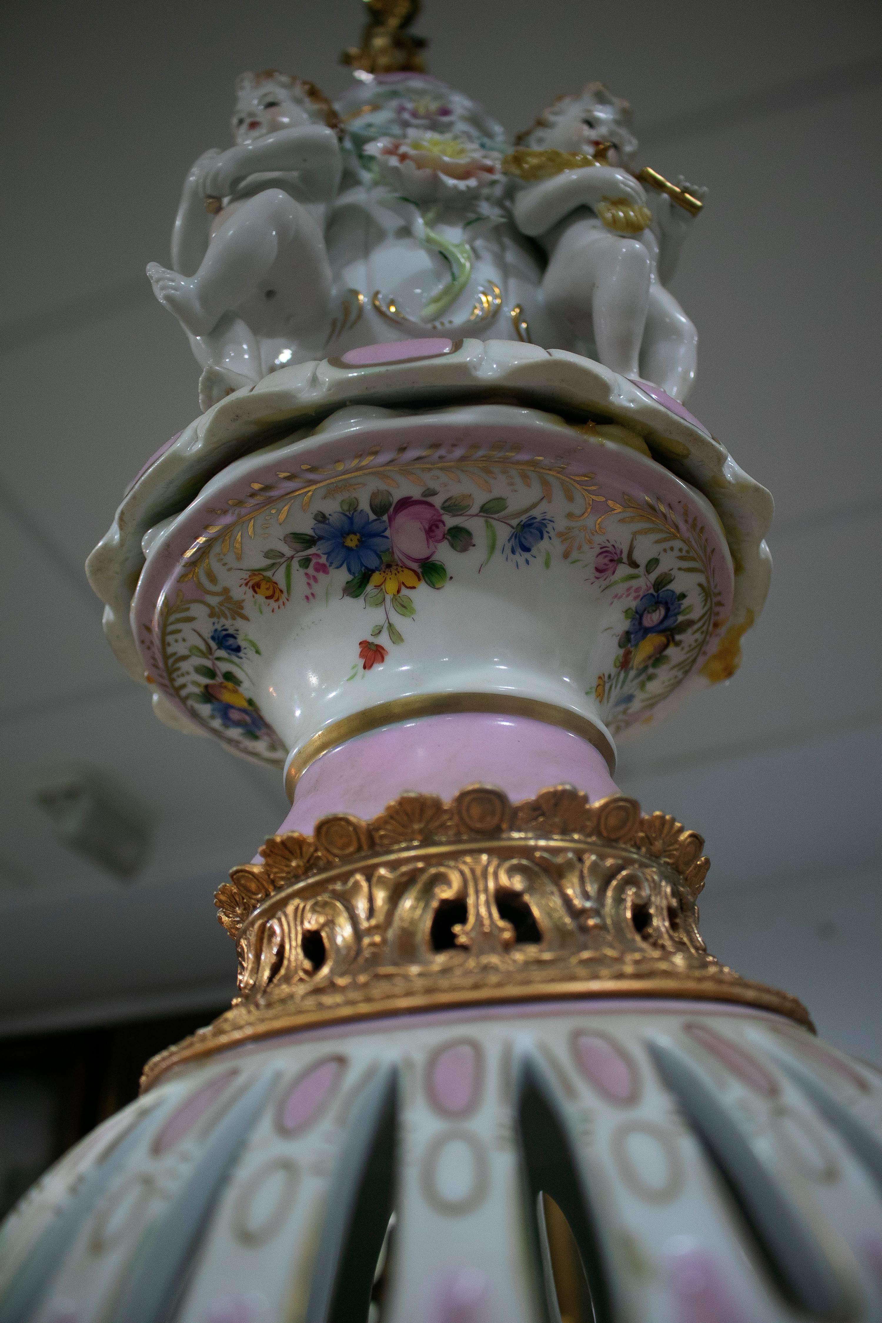 1990s French 8 Bronze Arms Porcelain and Glass Ceiling Chandelier For Sale 2