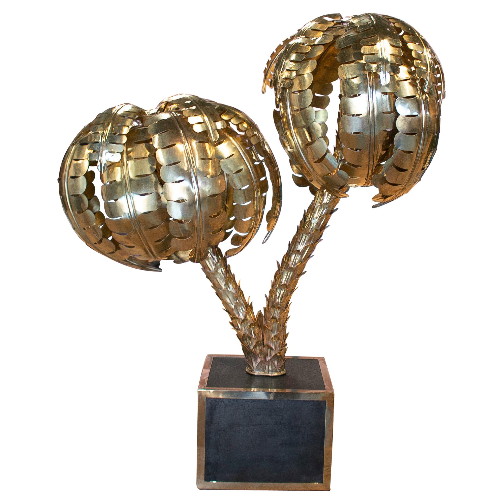 1990er Jahre Französisch vergoldete Bronze Palme geformt Tischlampe w / Square Base im Angebot
