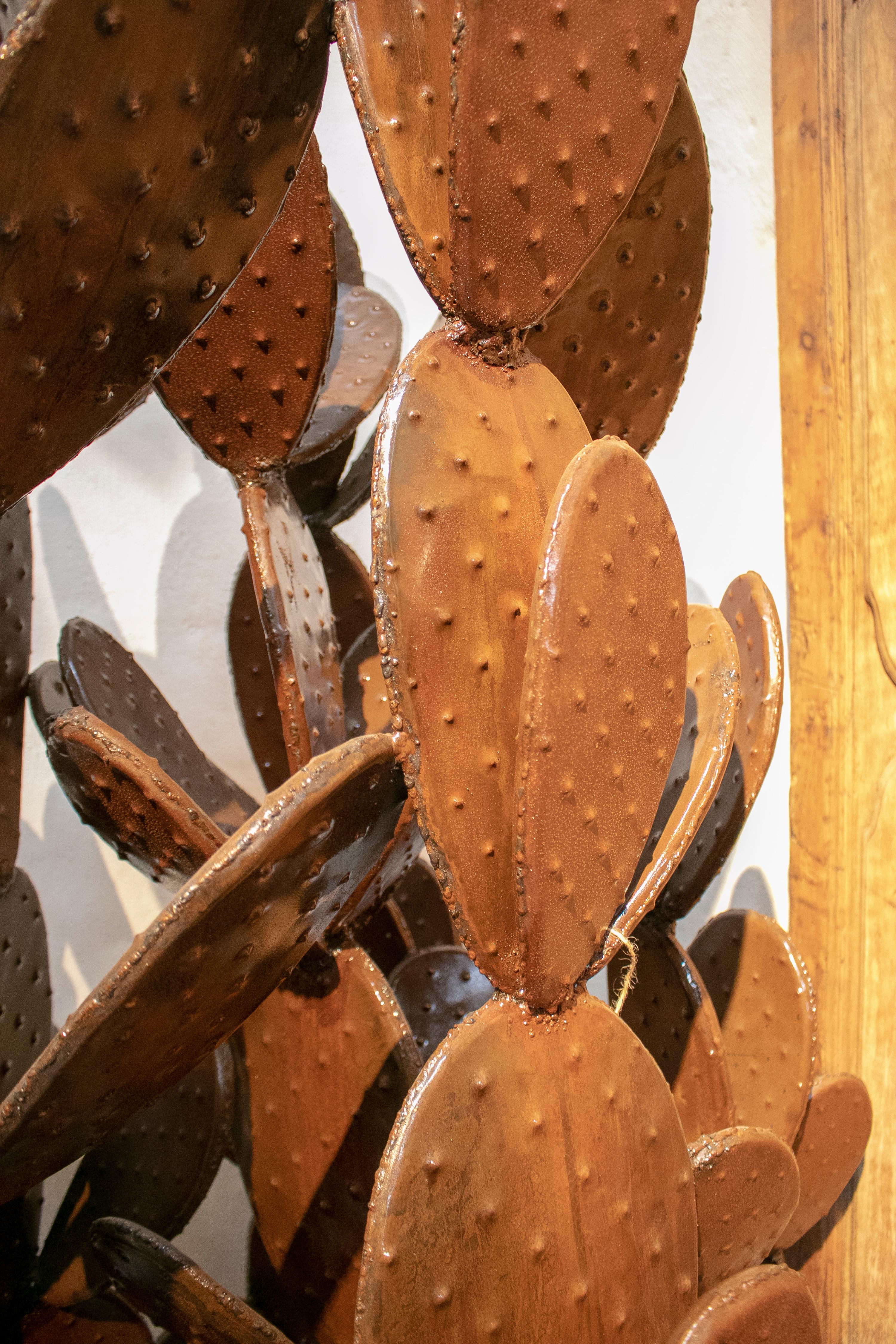 Sculpture de cactus en fer français des années 1990 en vente 3