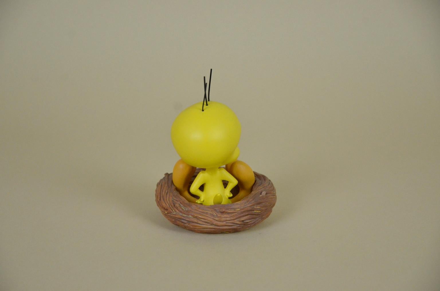 1990s French Vintage Warner Bros Tweety in His Nest Statue by Demons&Merveilles In Excellent Condition For Sale In Milan, IT