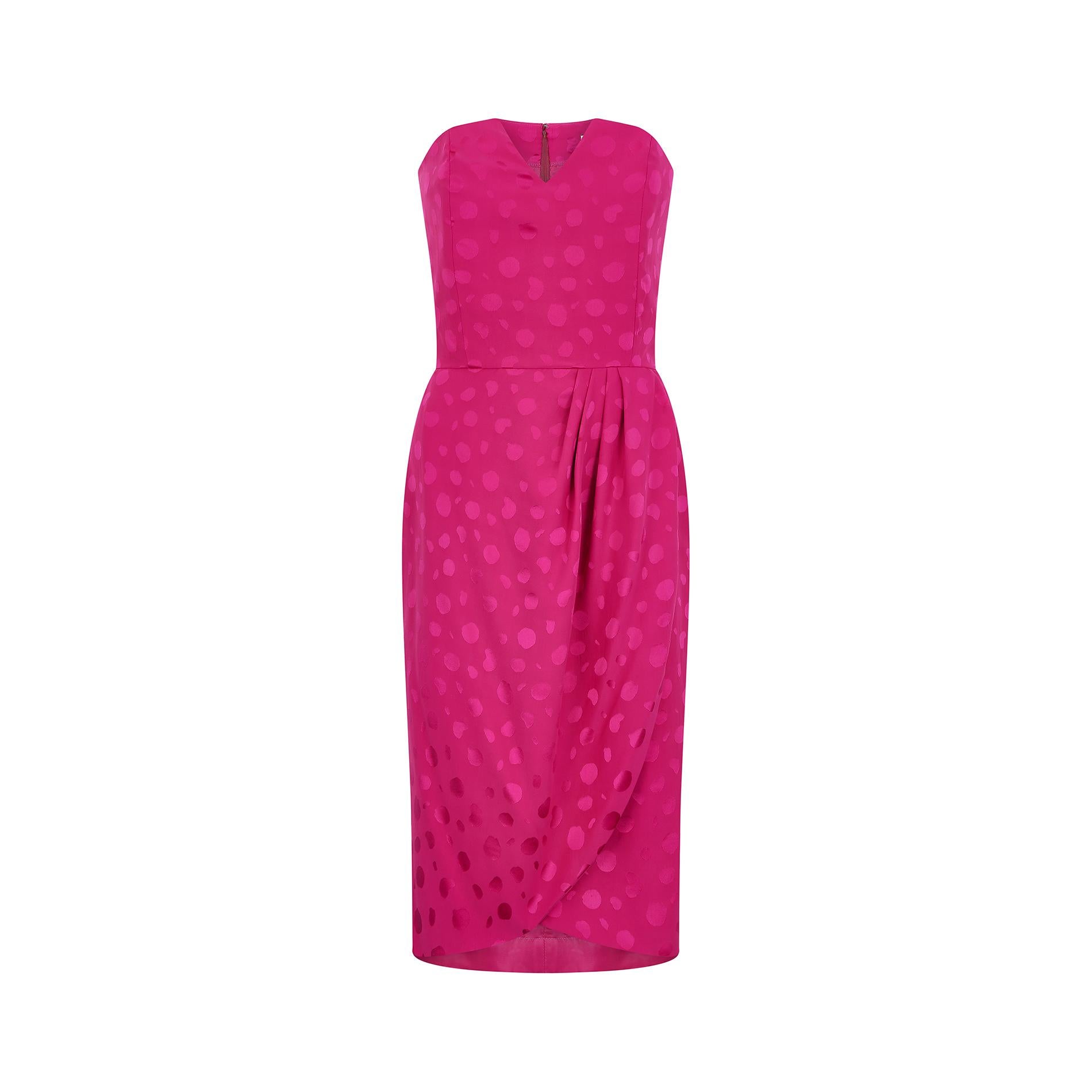 1990er Gail Hoppen Rosa Kleidanzug mit Gürtel (Pink) im Angebot