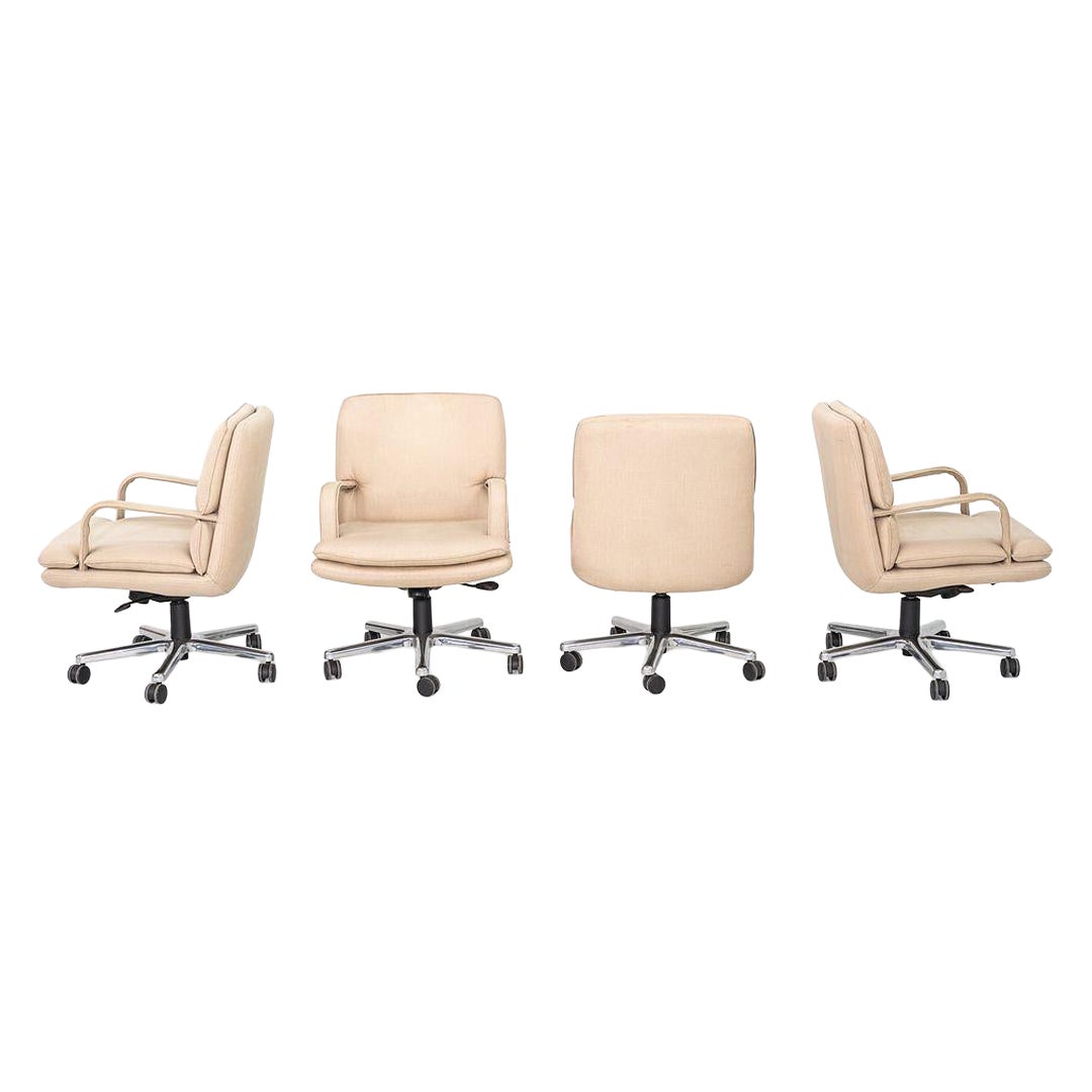 1990s Geiger / Brickel Associates Executive Desk Chair w/ Pneumatic Swivel Base in vendita