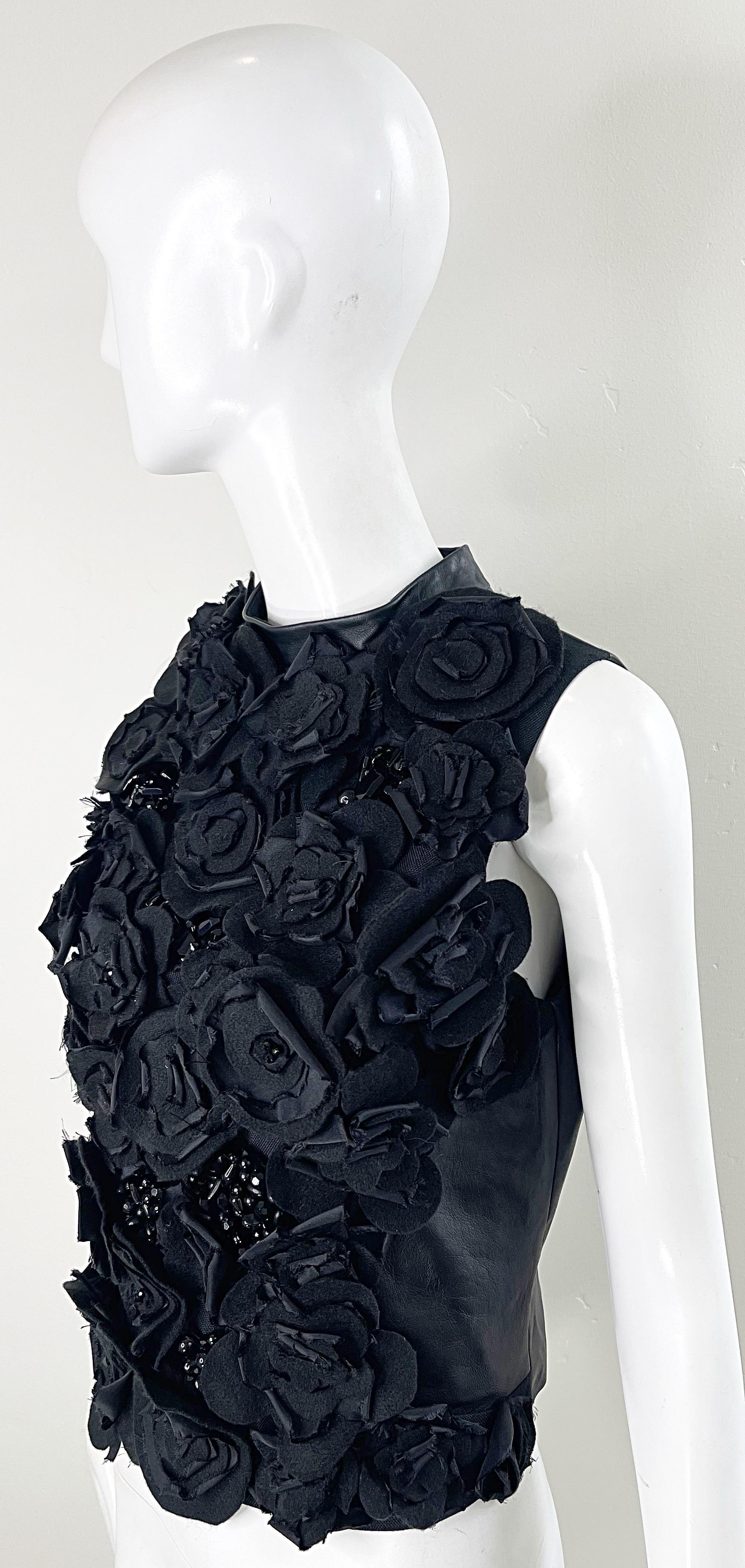 1990s Gemma Kahng Black Leather Flower Appliqué Beaded Vintage 90s Top Blouse For Sale 5