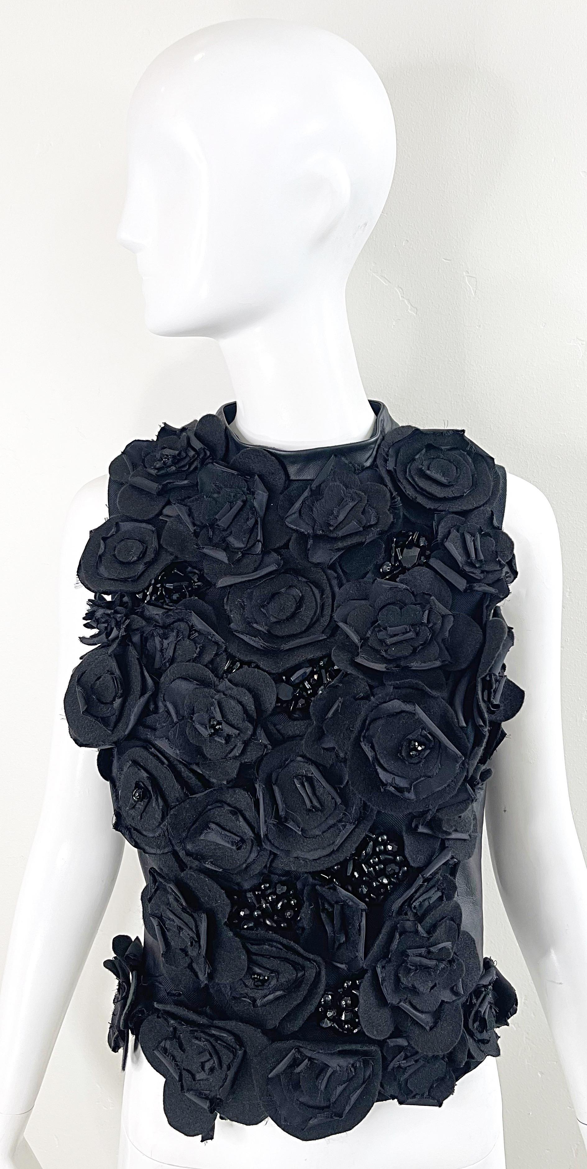 1990s Gemma Kahng Black Leather Flower Appliqué Beaded Vintage 90s Top Blouse For Sale 8