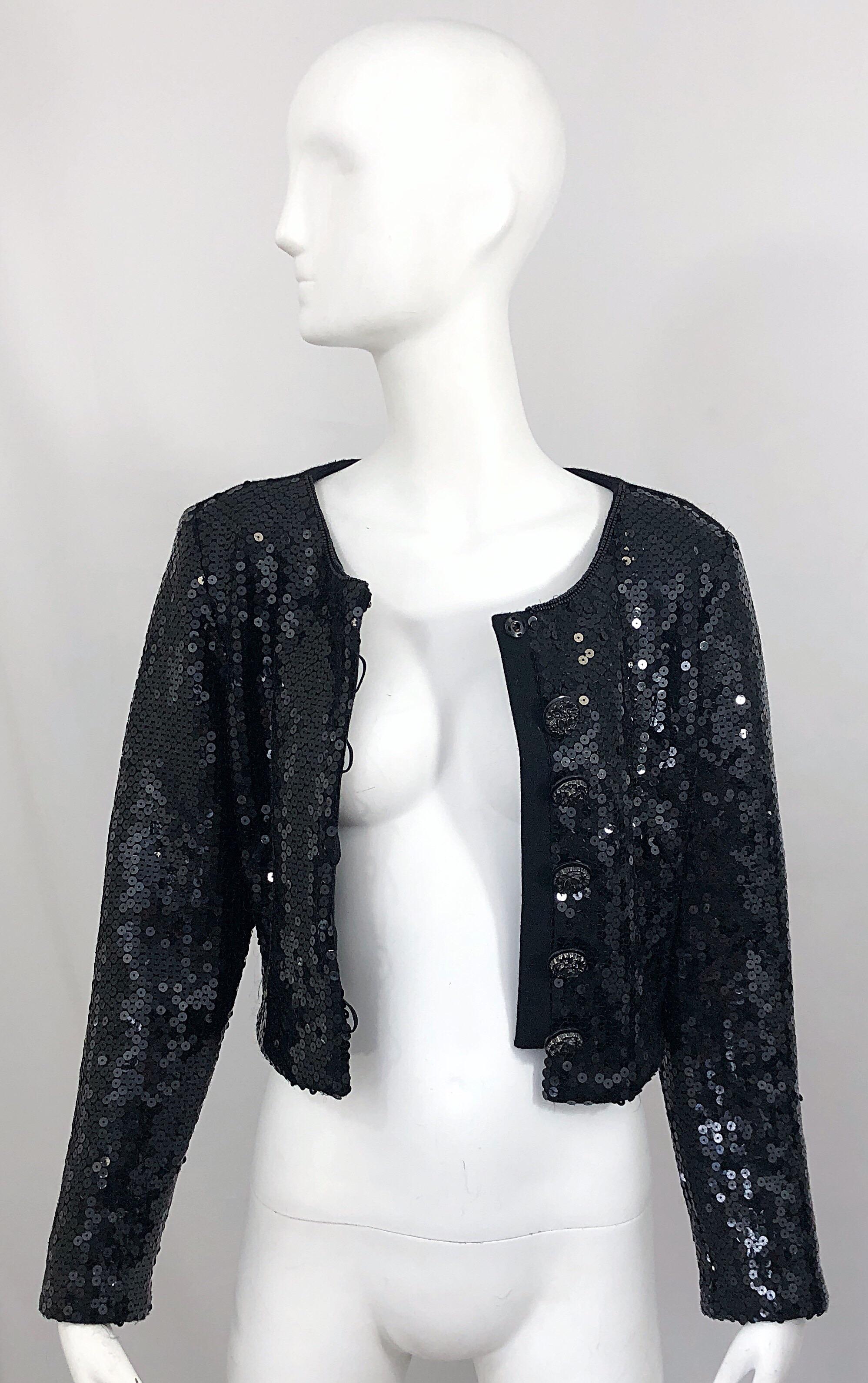 1990s Gemma Kahng Black Sequin Size 6 Wool Vintage 90s Chic Cropped Jacket For Sale 2
