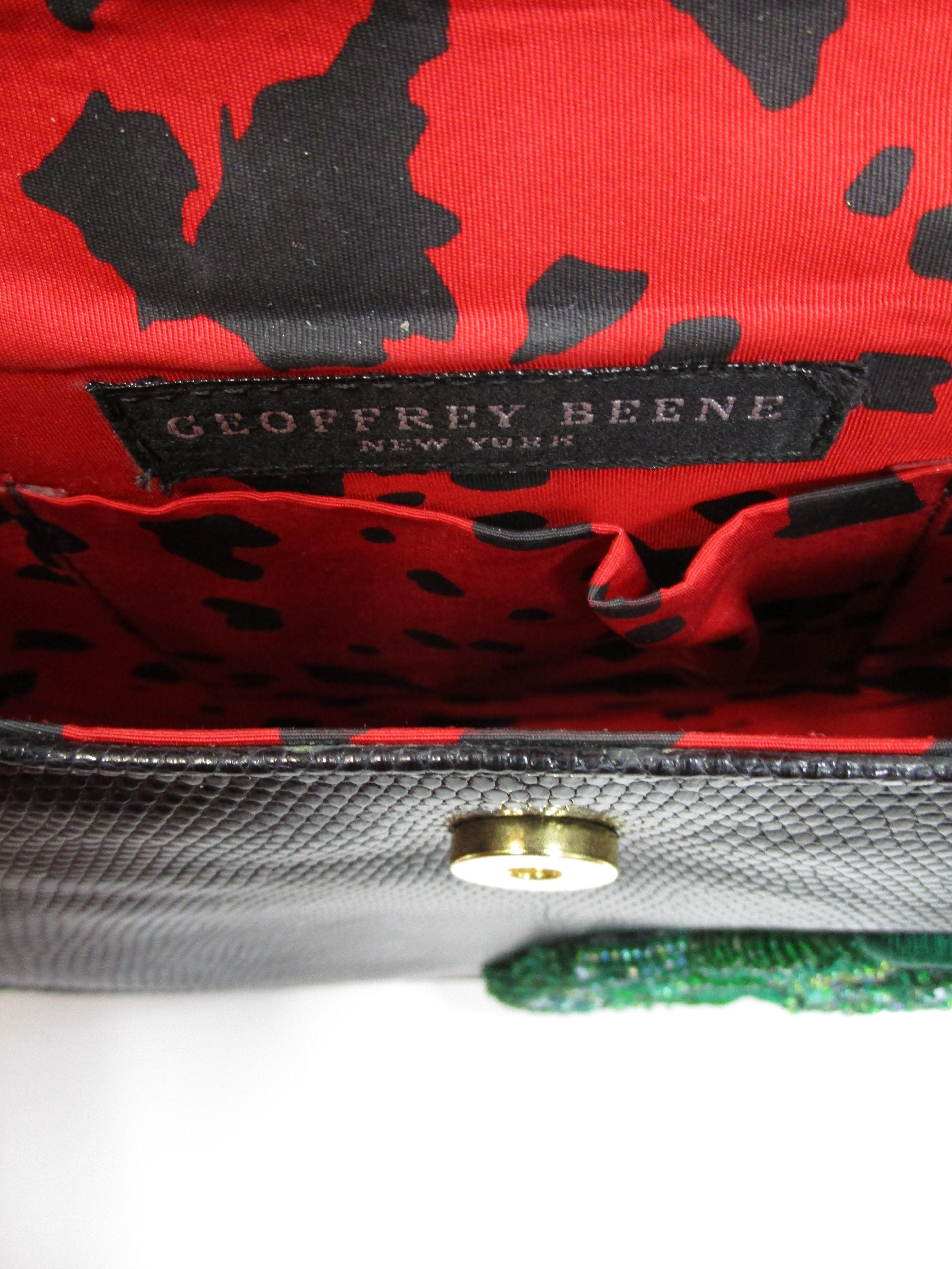 1990s Geoffrey Beene Black Lizard Purse with Beaded Emerald Green Embroidery  For Sale 1