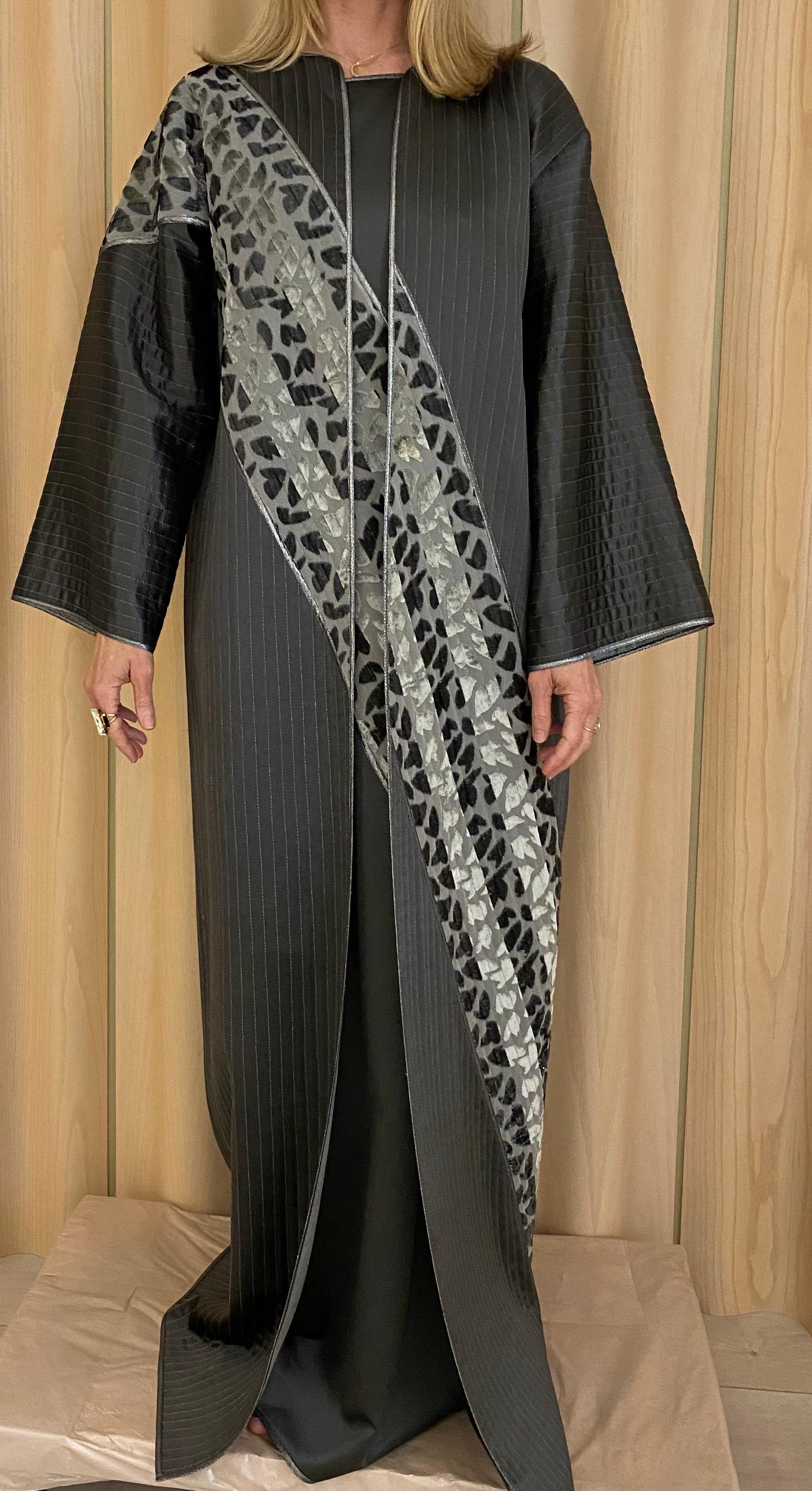 Women's 1990s Geoffrey Beene charcoal grey silk coat For Sale