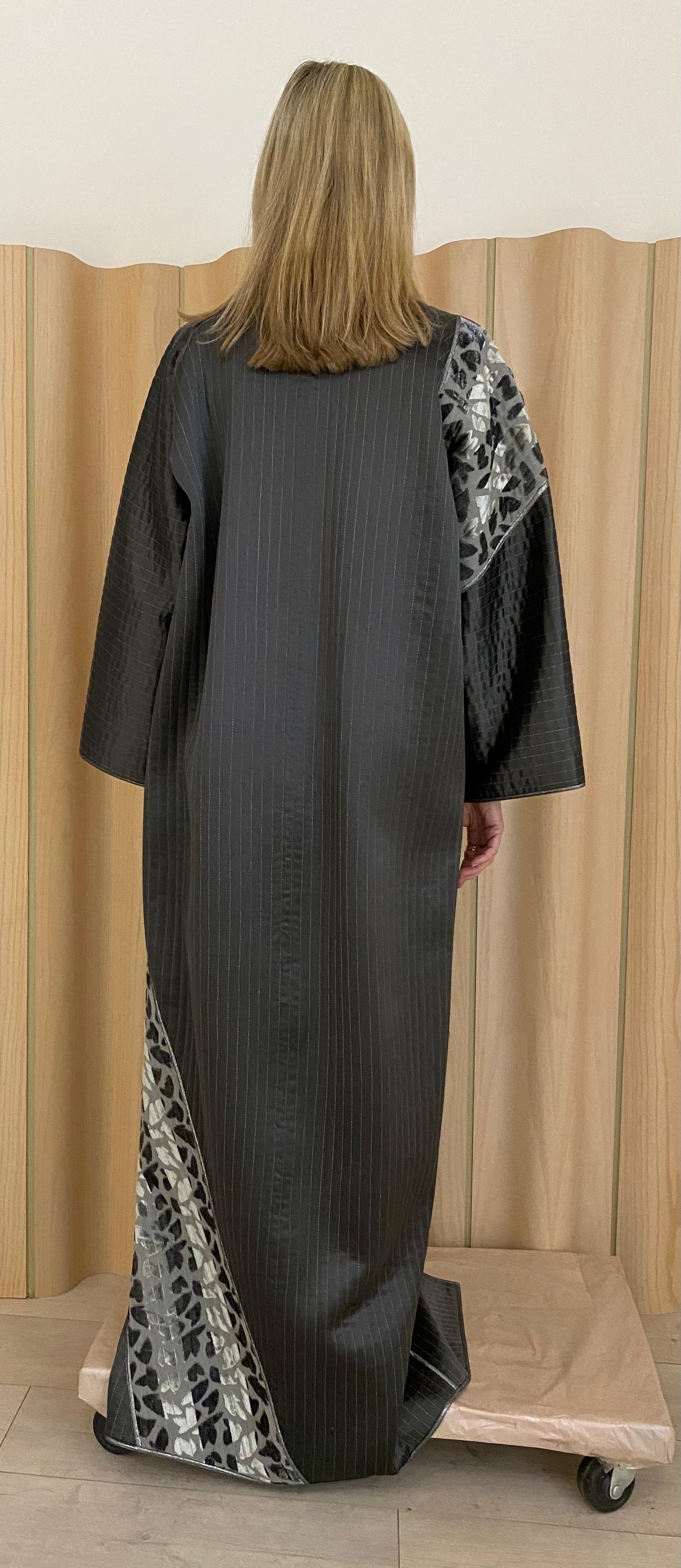 1990s Geoffrey Beene charcoal grey silk coat For Sale 1