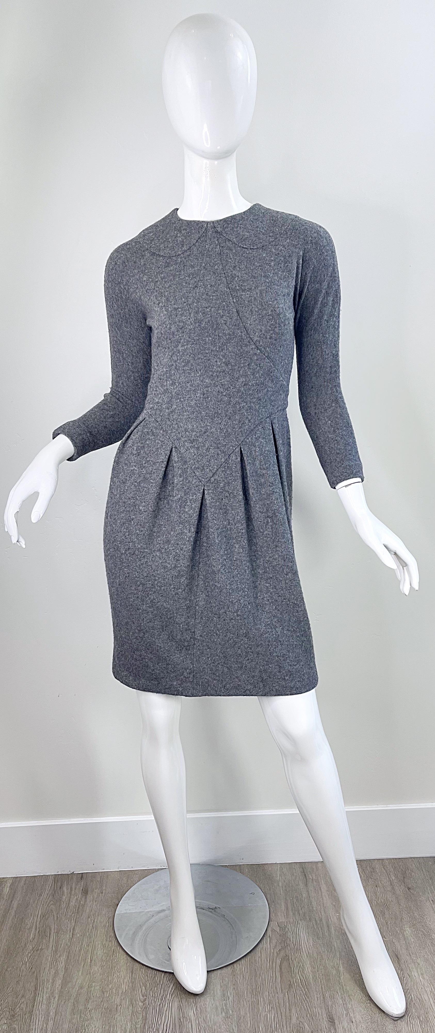 1990s Geoffrey Beene Grey Wool Long Sleeve Vintage 90s Gray Dress In Excellent Condition For Sale In San Diego, CA