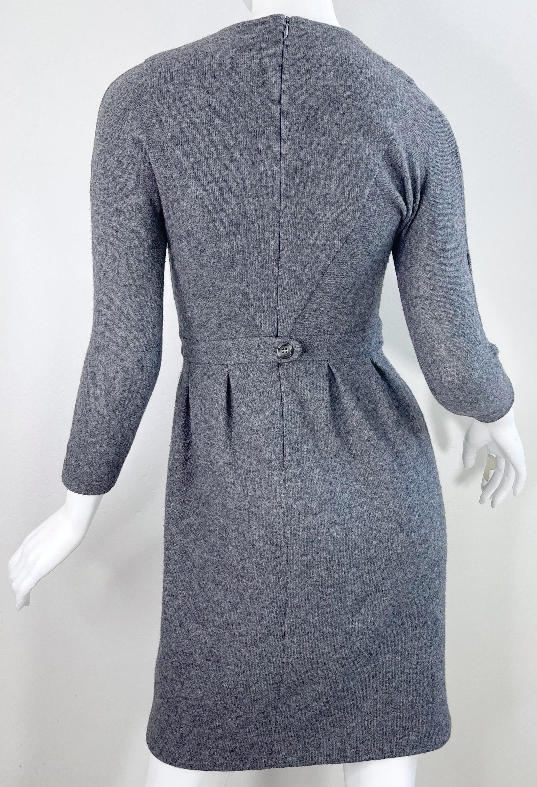 Women's 1990s Geoffrey Beene Grey Wool Long Sleeve Vintage 90s Gray Dress For Sale