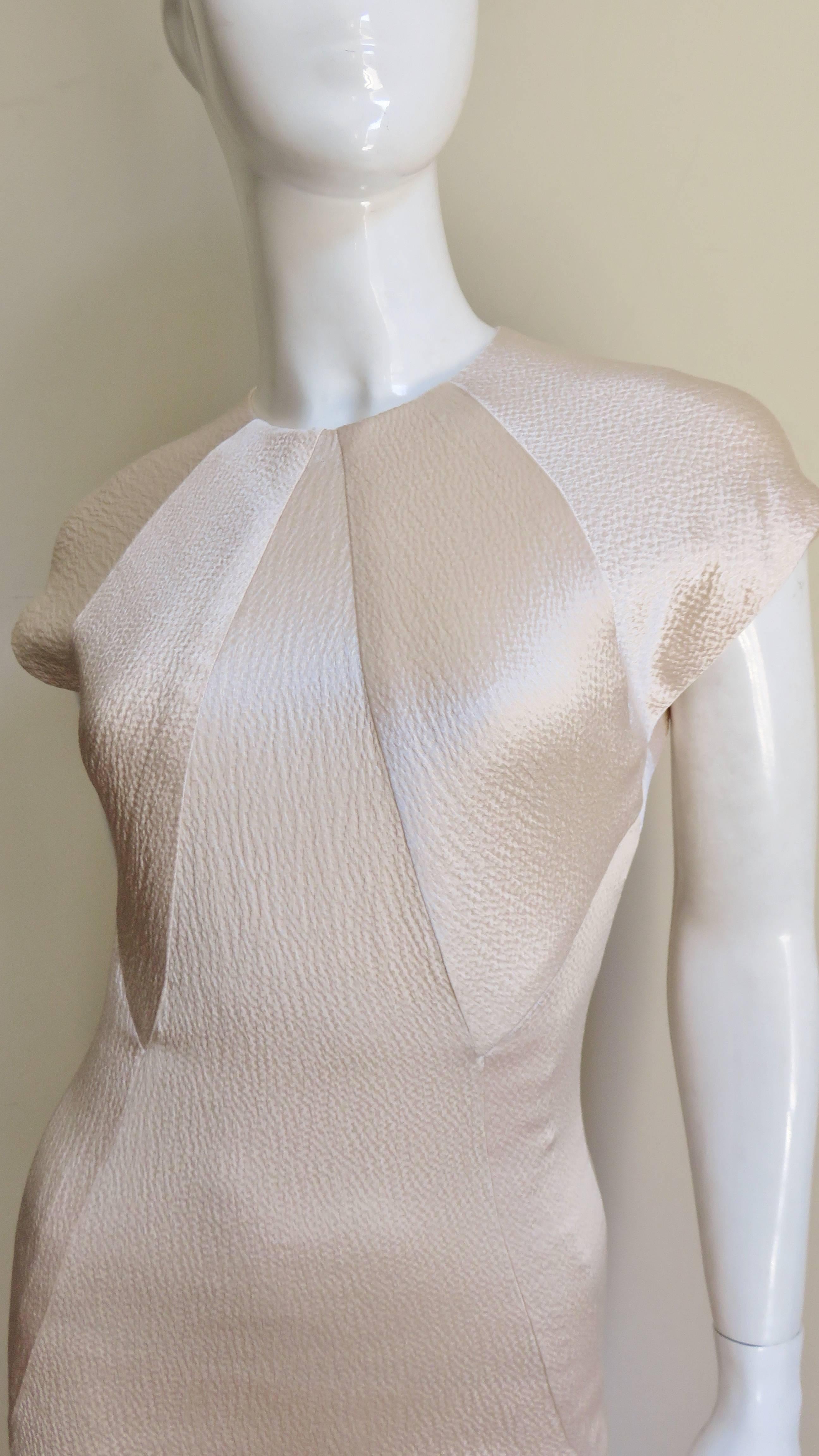  Geoffrey Beene Blush Pink Geometric Seamed Dress In Good Condition In Water Mill, NY