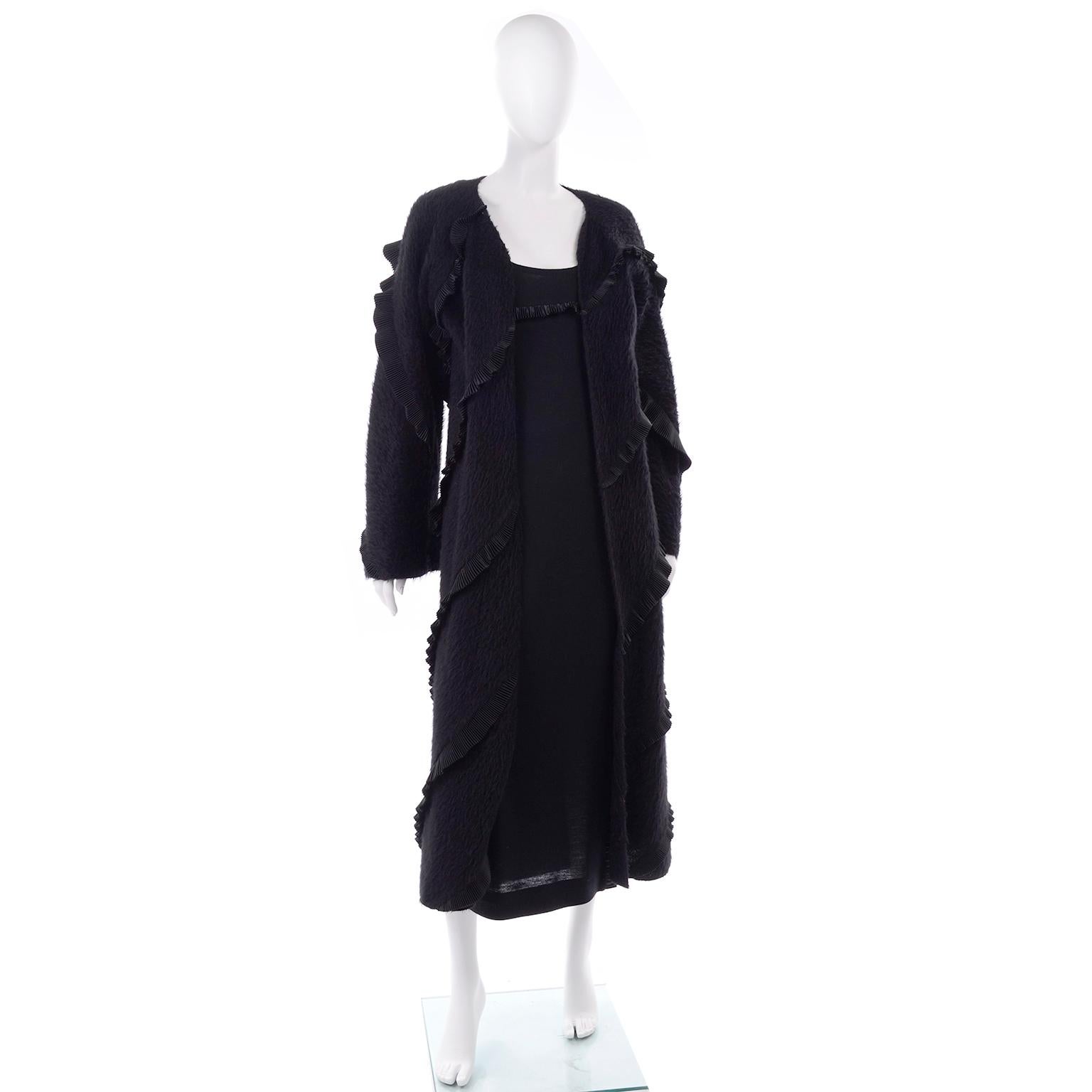 1990s Geoffrey Beene Vintage Black Alpaca Dress and Coat Ensemble For Sale 5