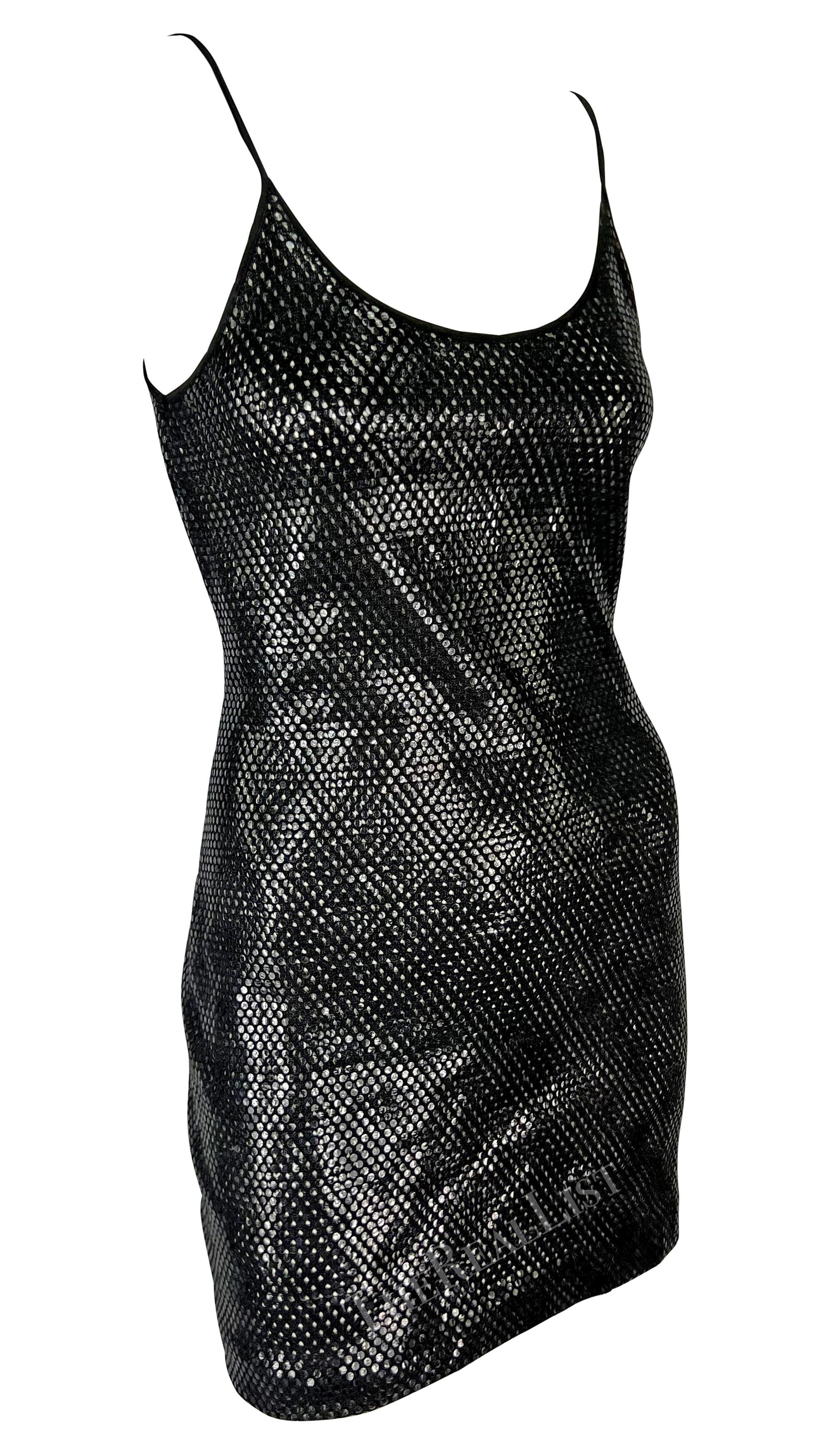 Mini Vestido Bodycon Gianfranco Ferré Recortado Negro de Paillette Transparente de los años 90 en venta 1