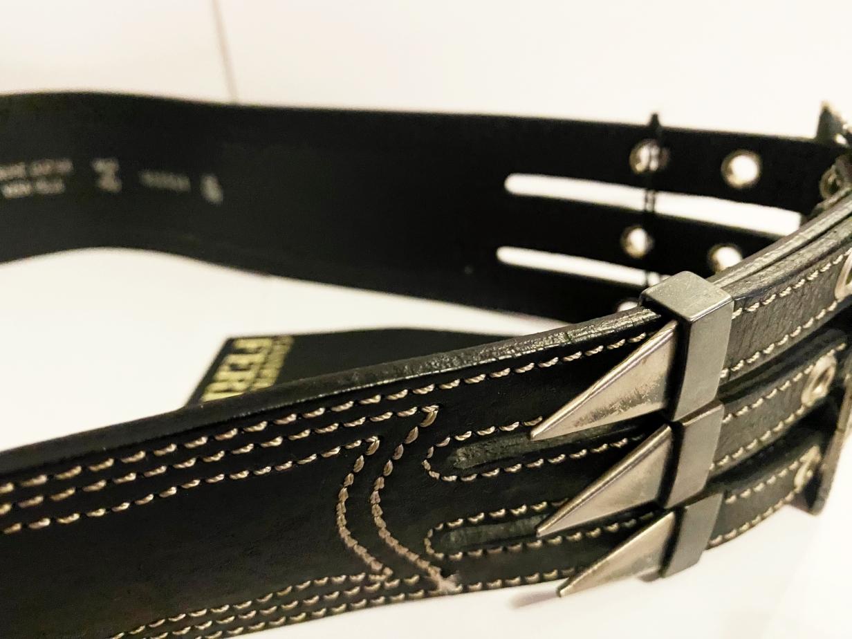 1990s Gianfranco Ferre Black Leather Metal Spike Belt In Excellent Condition For Sale In London, GB