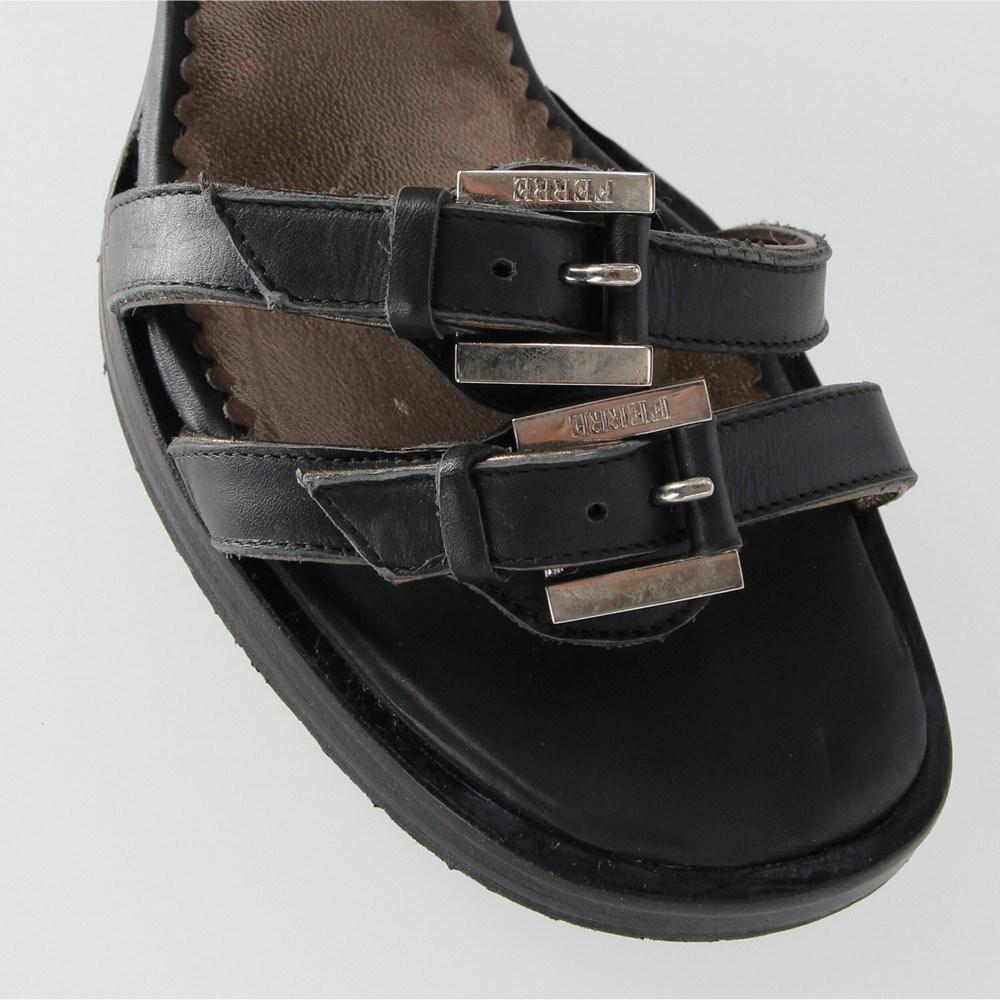 1990s Gianfranco Ferré black leather sandals For Sale 5