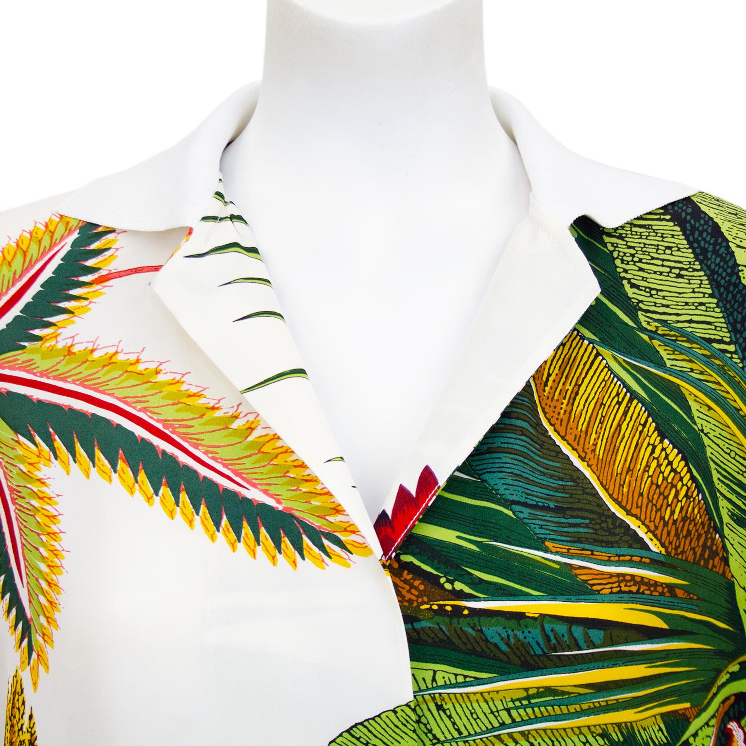 1990s Gianfranco Ferre Tropical Print Silk Tunic  In Good Condition For Sale In Toronto, Ontario