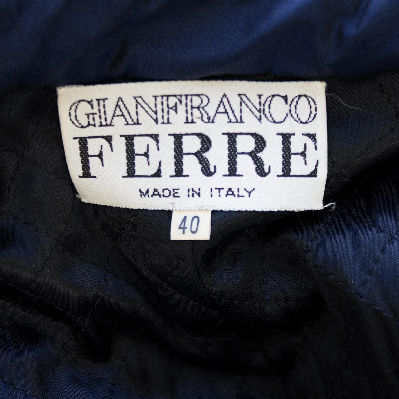 1990er Gianfranco FerreNavy Blau schillernder Trenchcoat  im Angebot 2