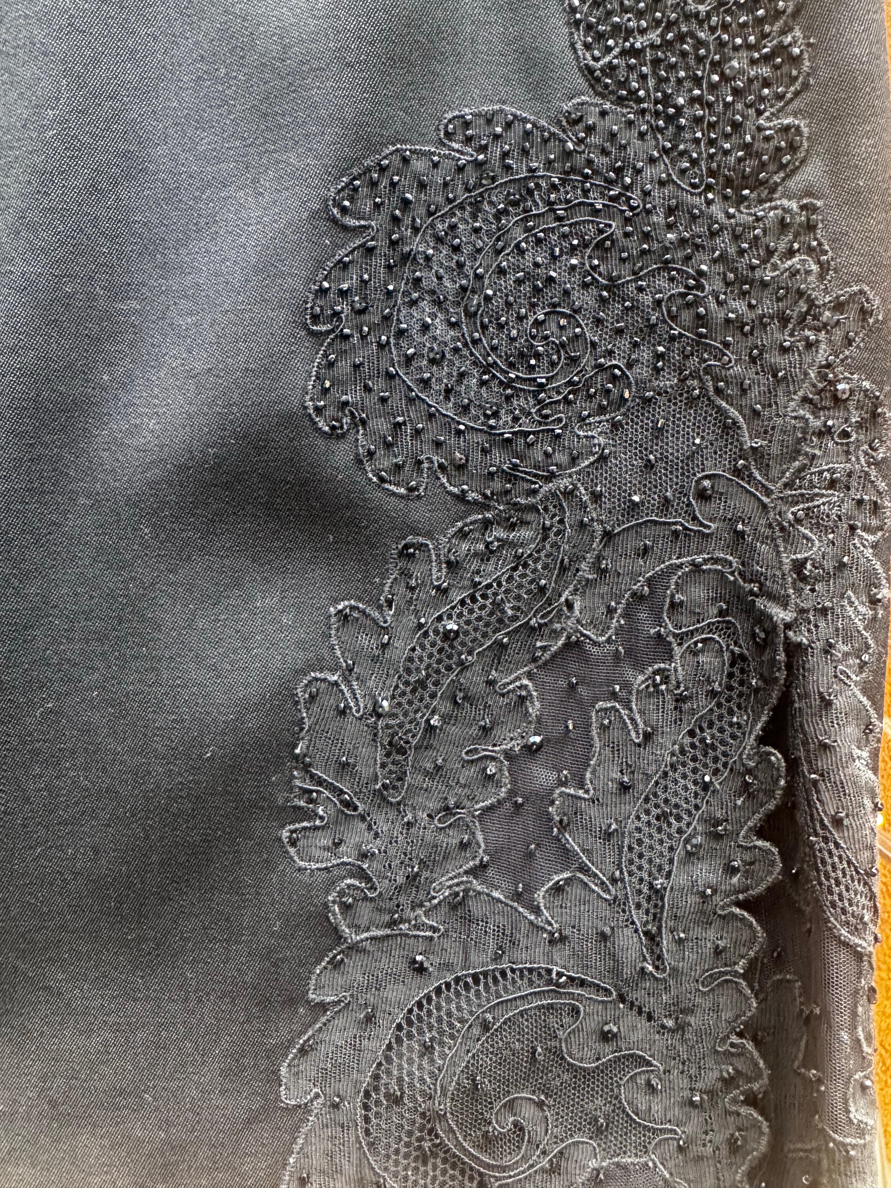 1990s Gianni Versace Black Applique Mini Skirt For Sale 6