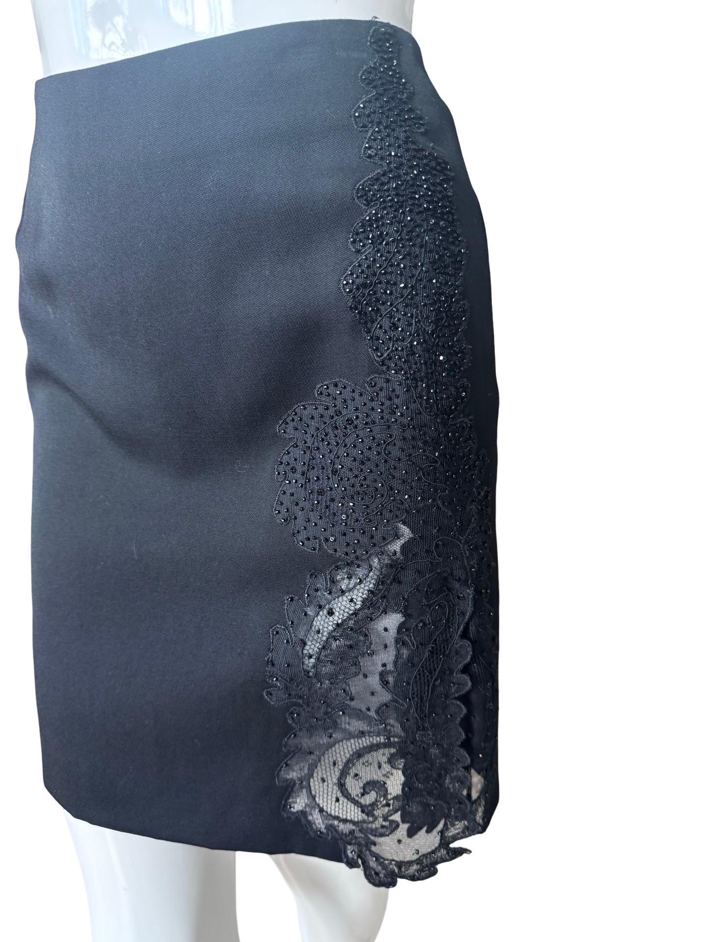 Women's 1990s Gianni Versace Black Applique Mini Skirt For Sale