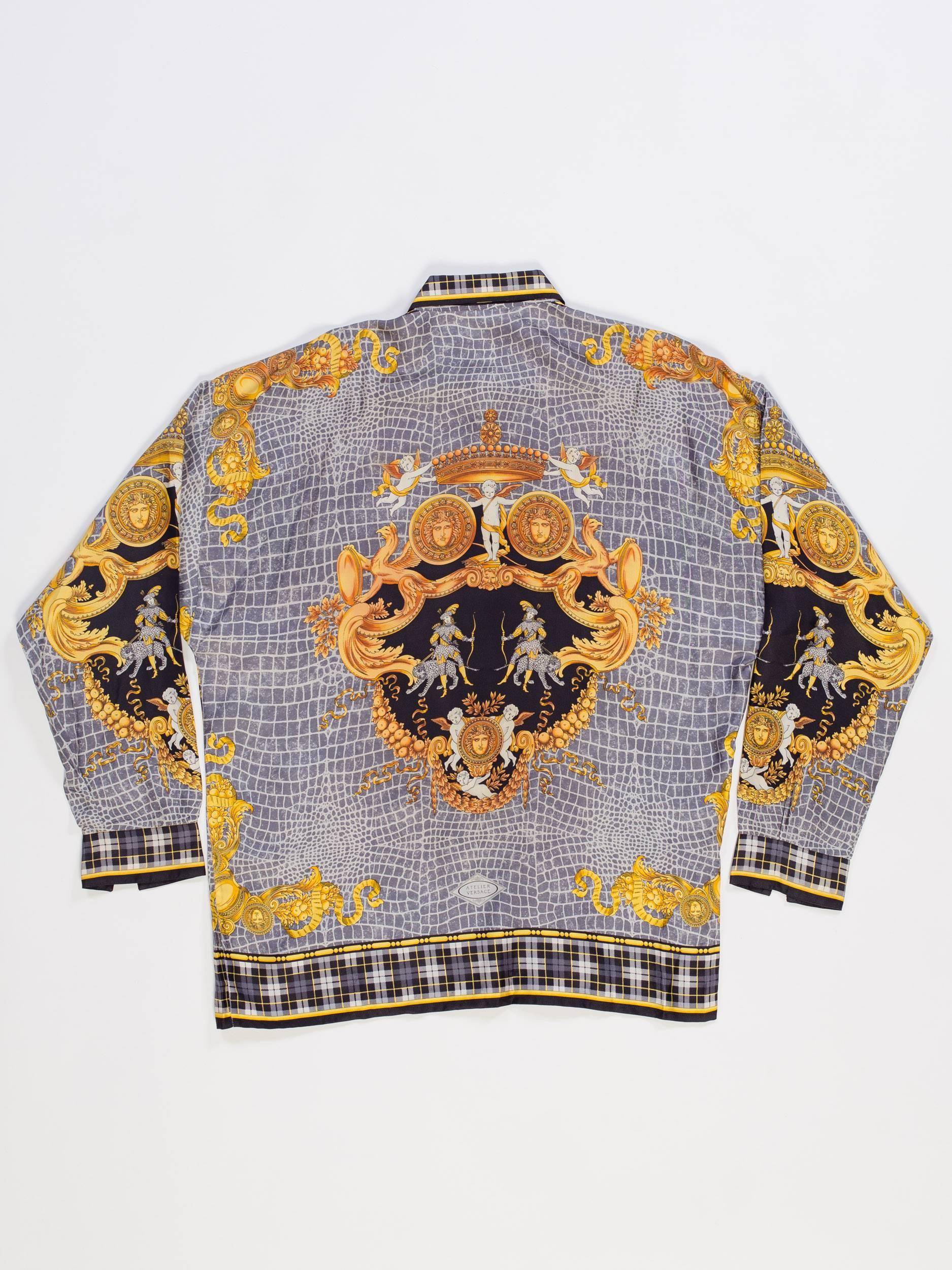1990S GIANNI VERSACE Black & Grey Silk Twill Men's Gold Baroque Printed Shirt In Excellent Condition In New York, NY