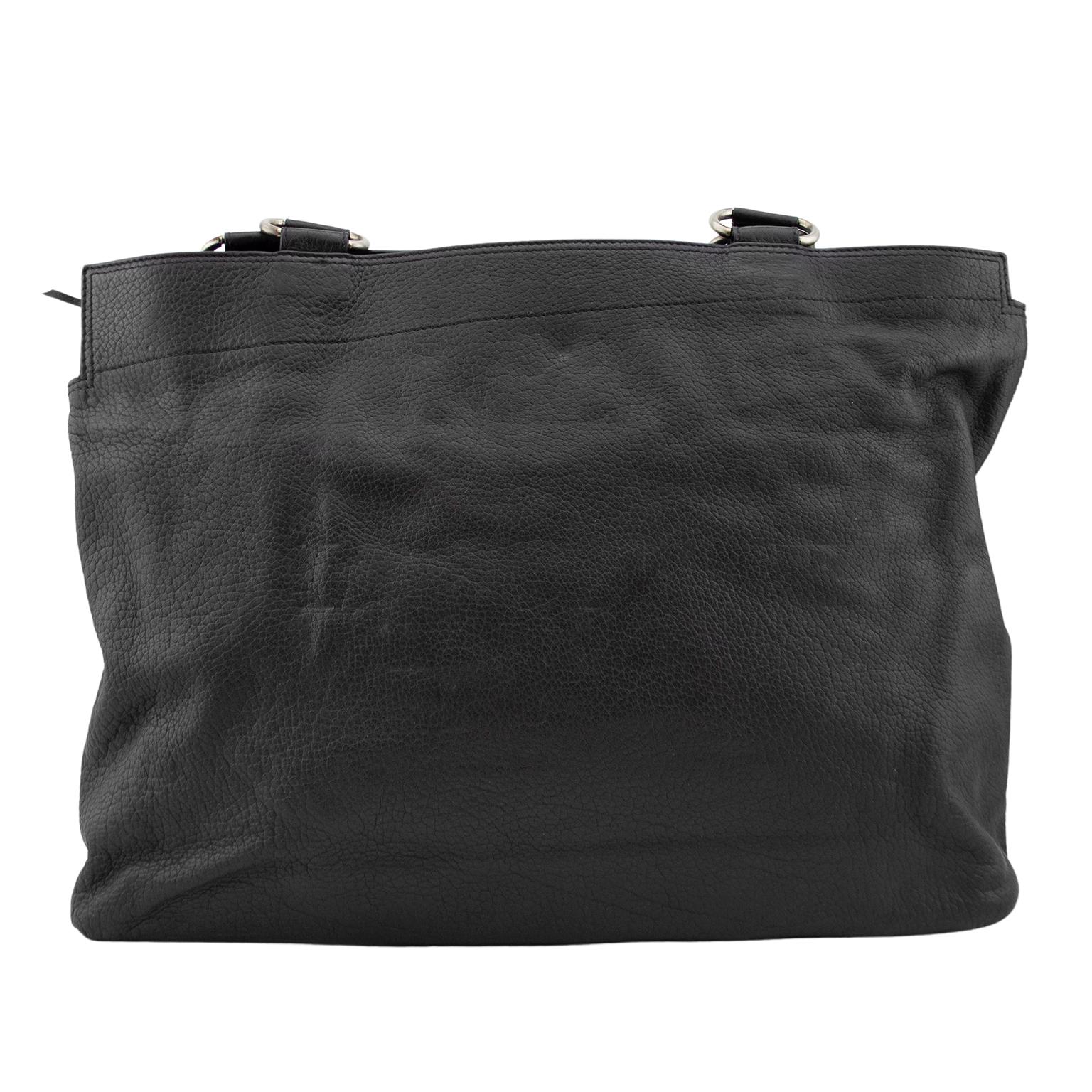 black leather tote with zipper