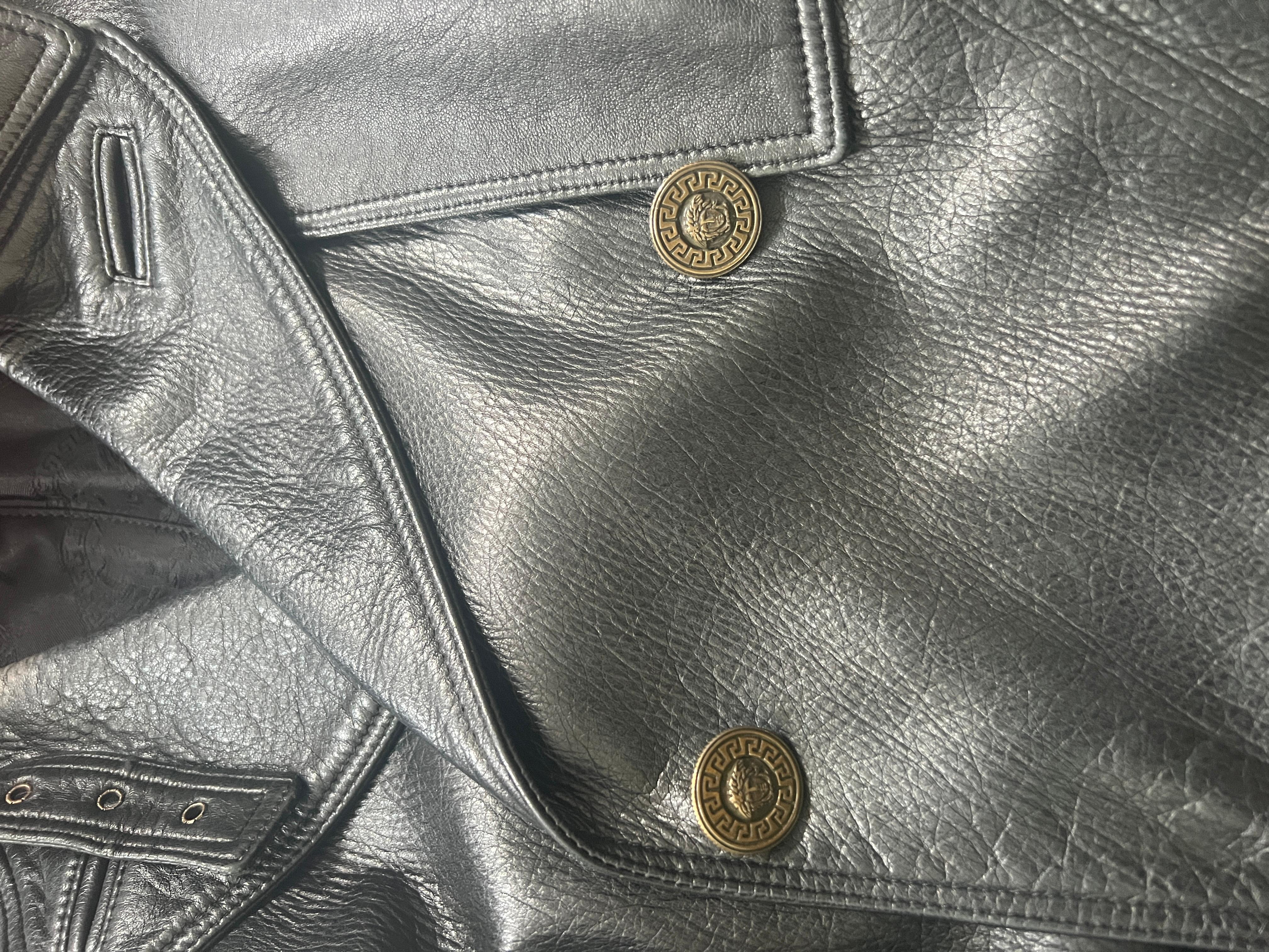 1990s Gianni Versace Black Leather Trench Coat with Medusa Buttons For Sale 1