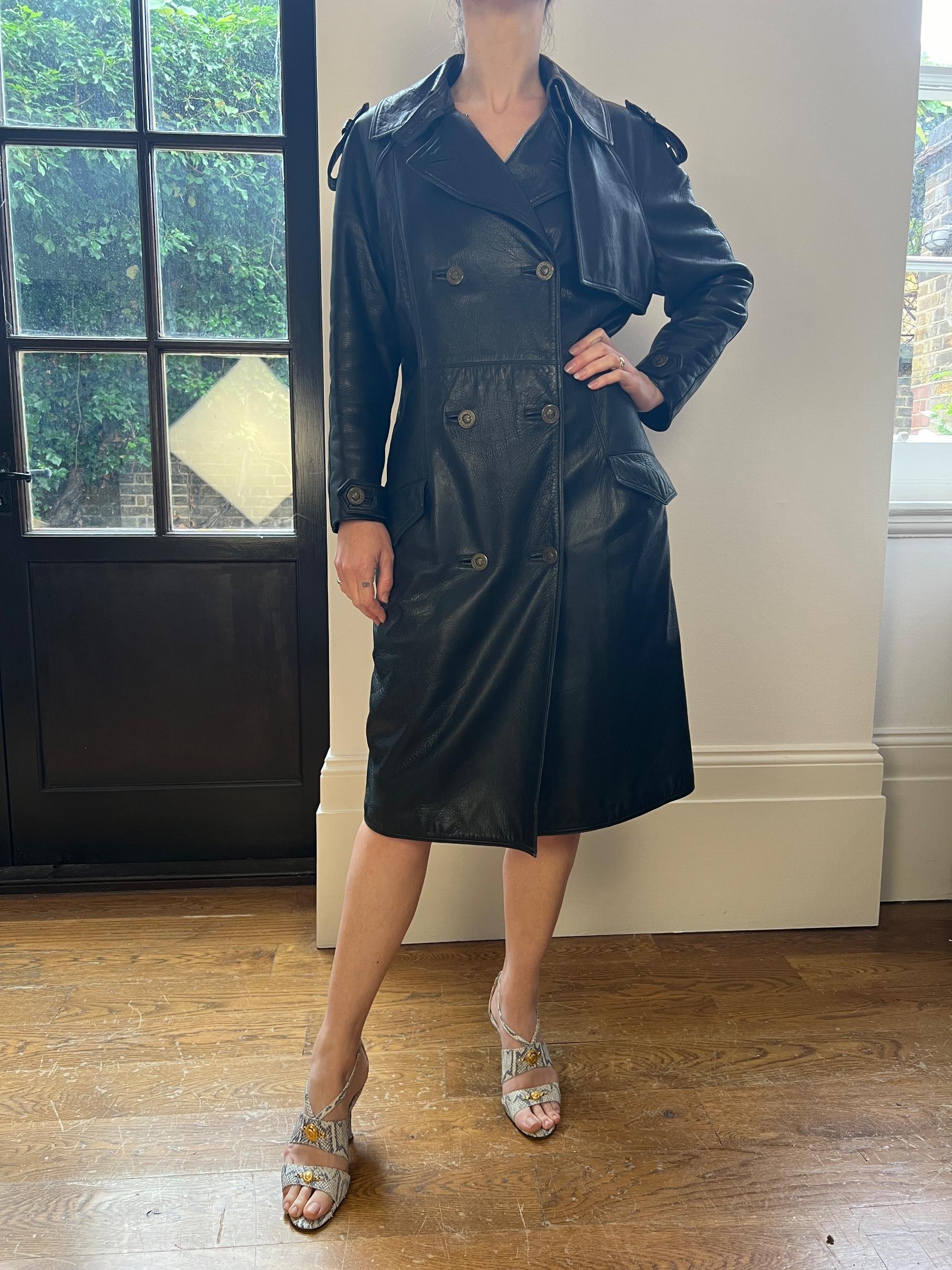 1990s Gianni Versace Black Leather Trench Coat with Medusa Buttons For Sale 2