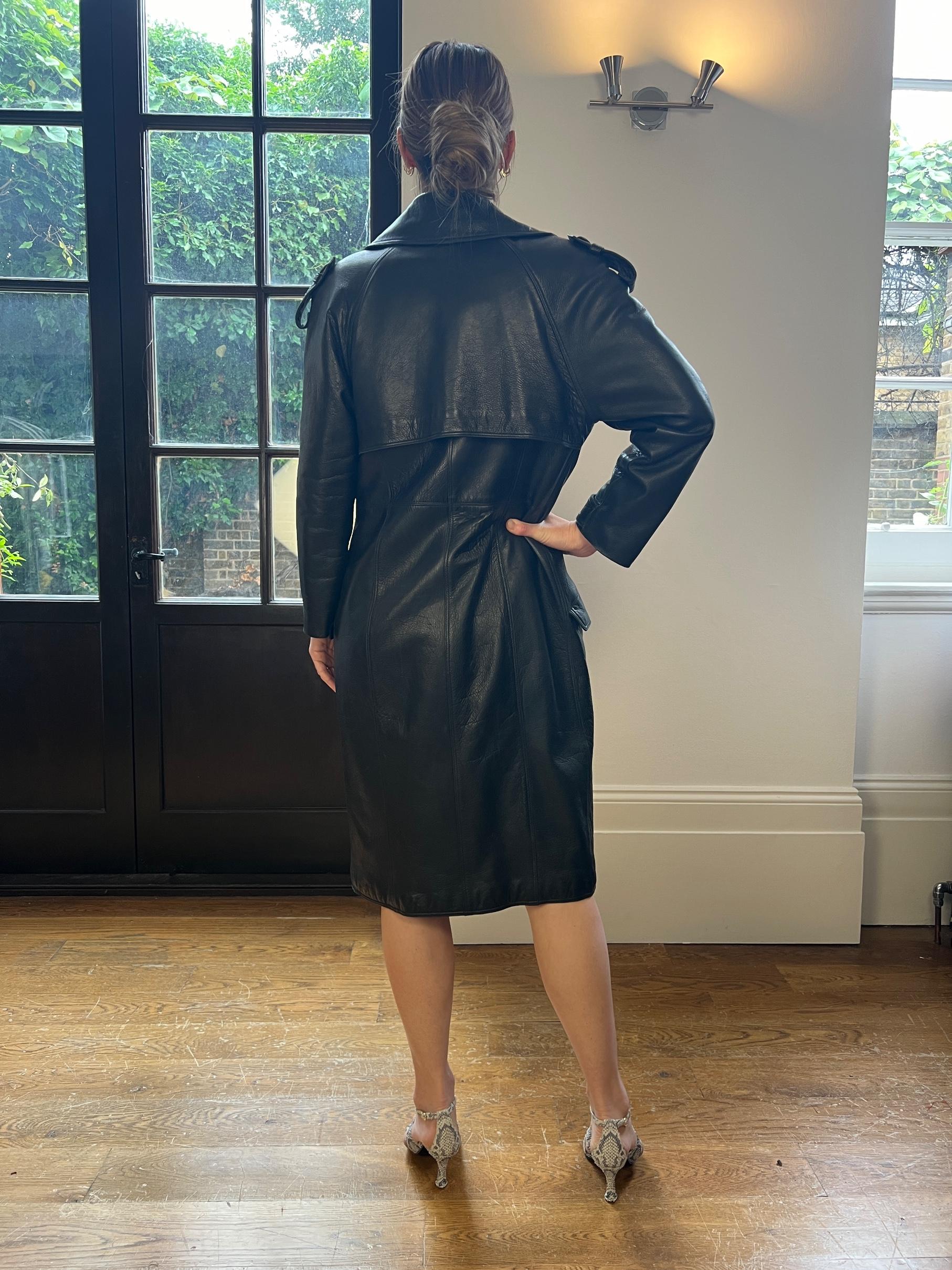 1990s Gianni Versace Black Leather Trench Coat with Medusa Buttons For Sale 3