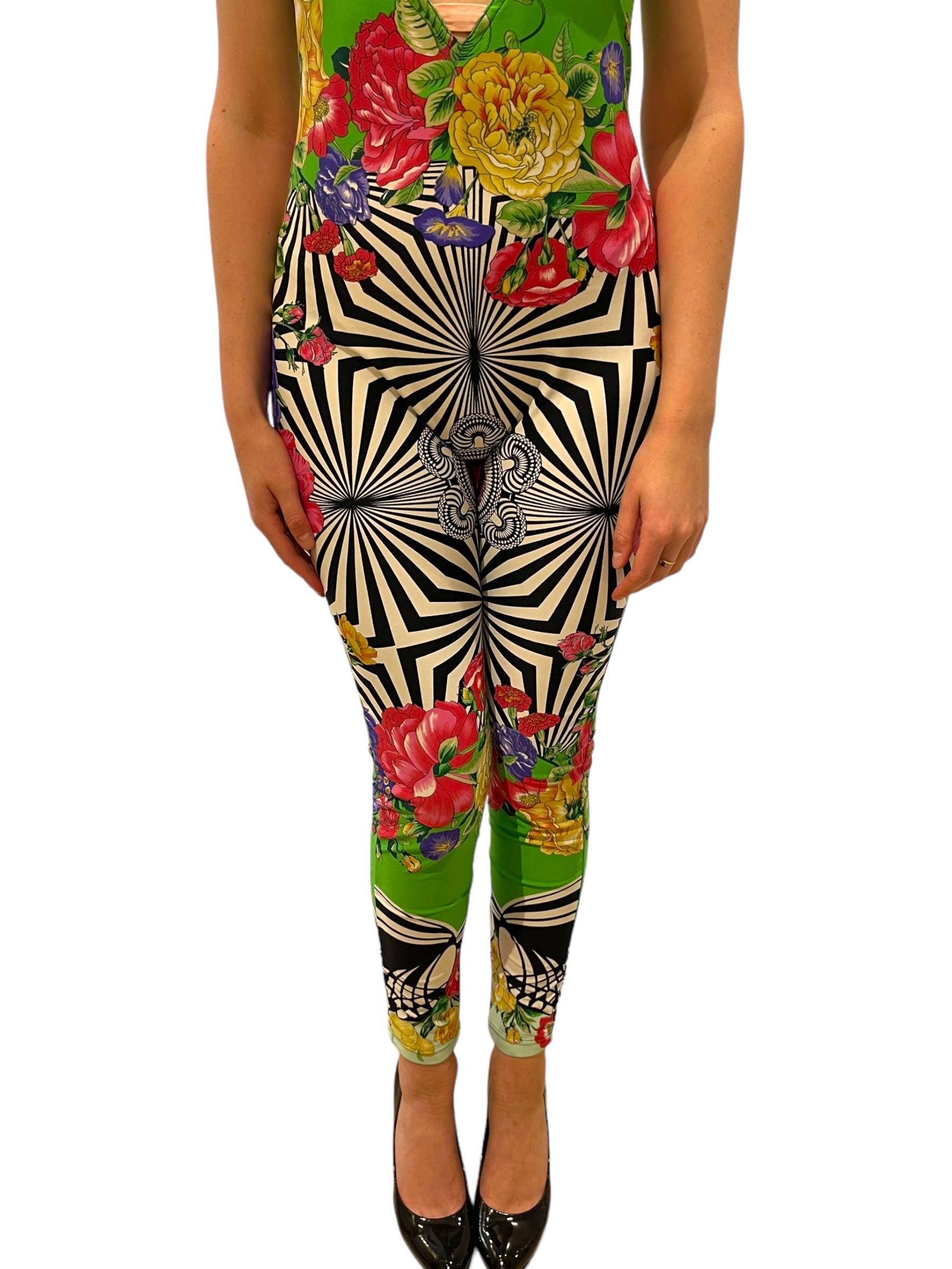 1990s GIANNI VERSACE Black & White Floral Psychedelic Catsuit For Sale 6