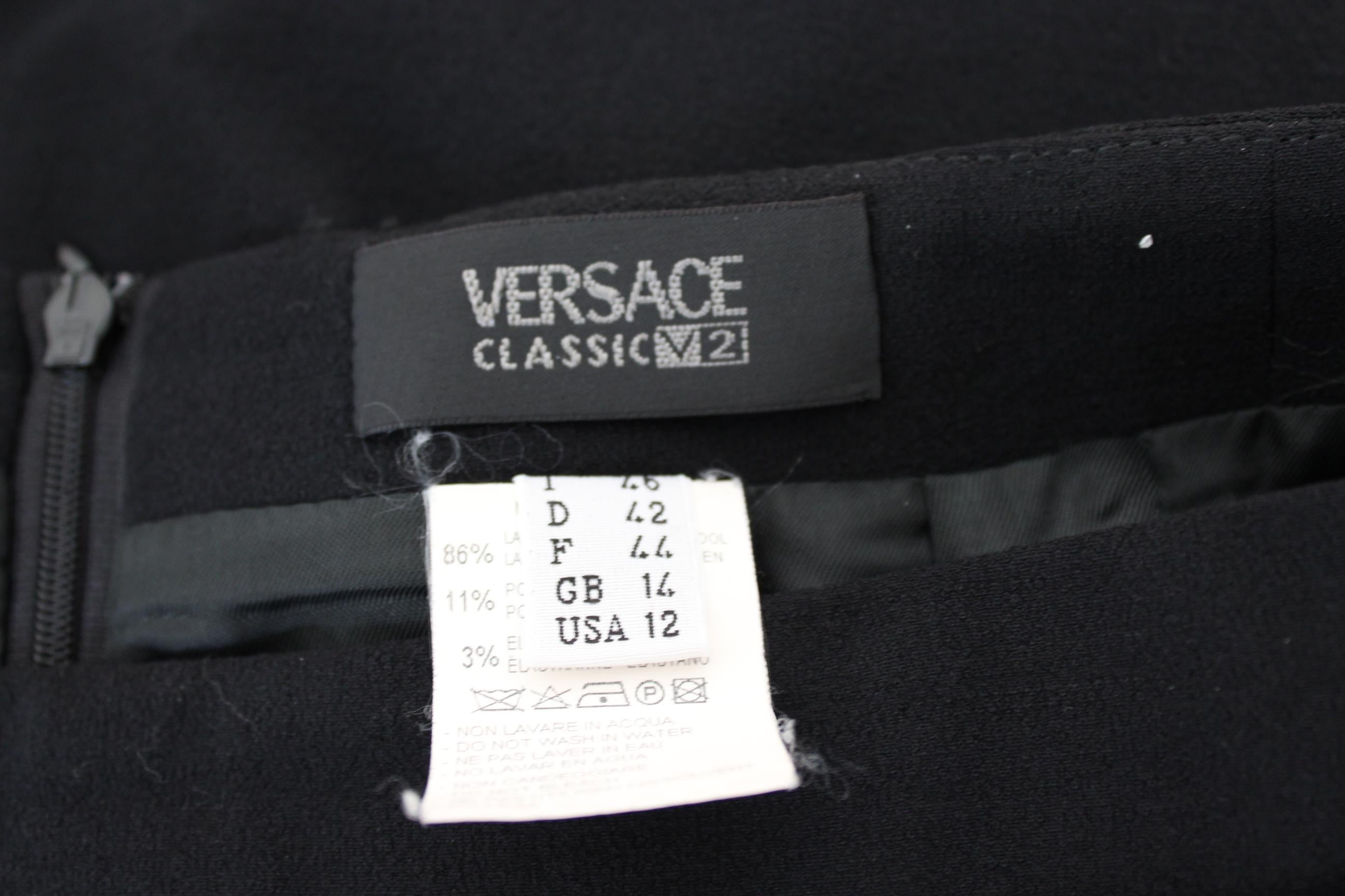 Women's 1990s Gianni Versace Black Wool Long Pencil Skirt Waistband Golden Logo