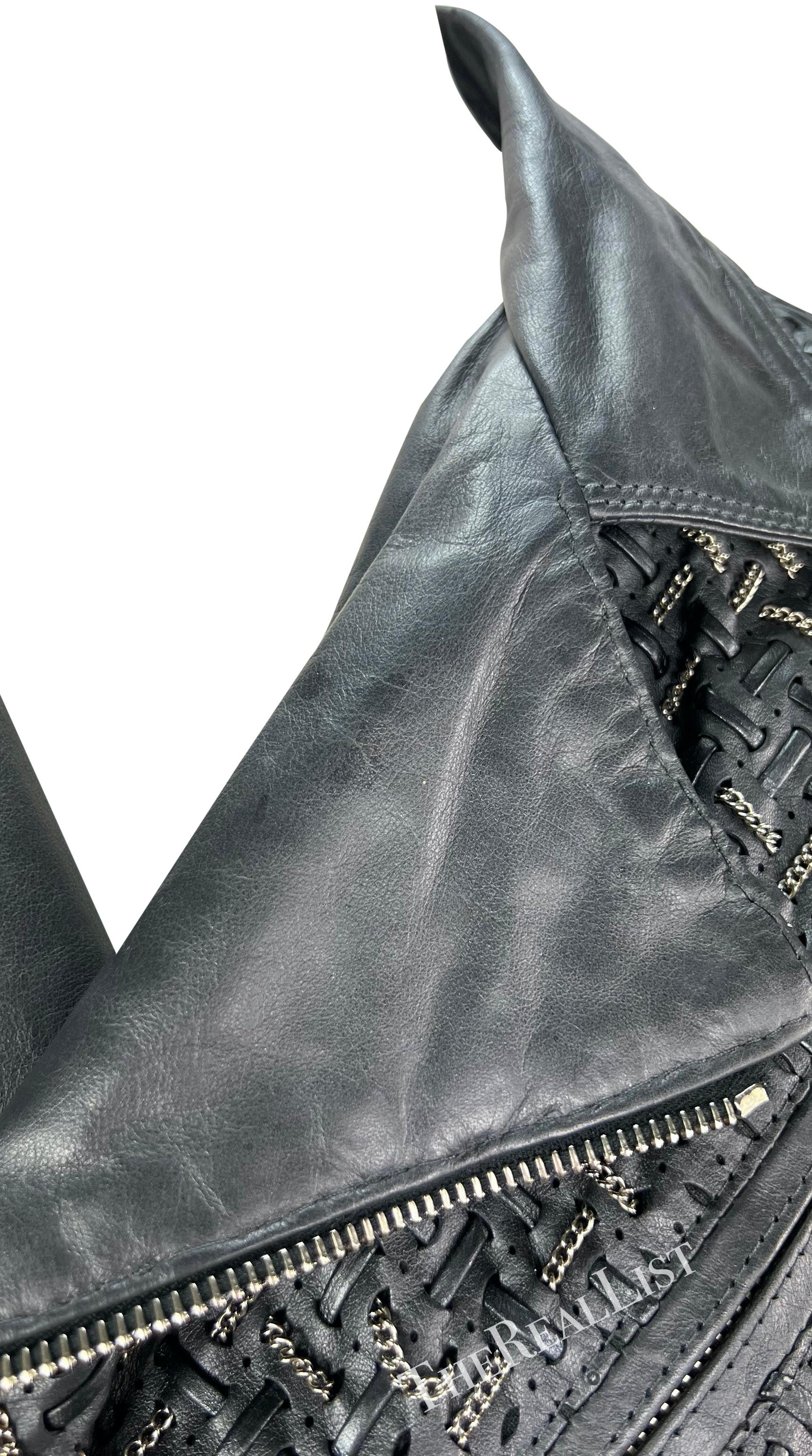 1990s Gianni Versace Black Woven Leather Silver Chain Oversized Leather Jacket For Sale 4
