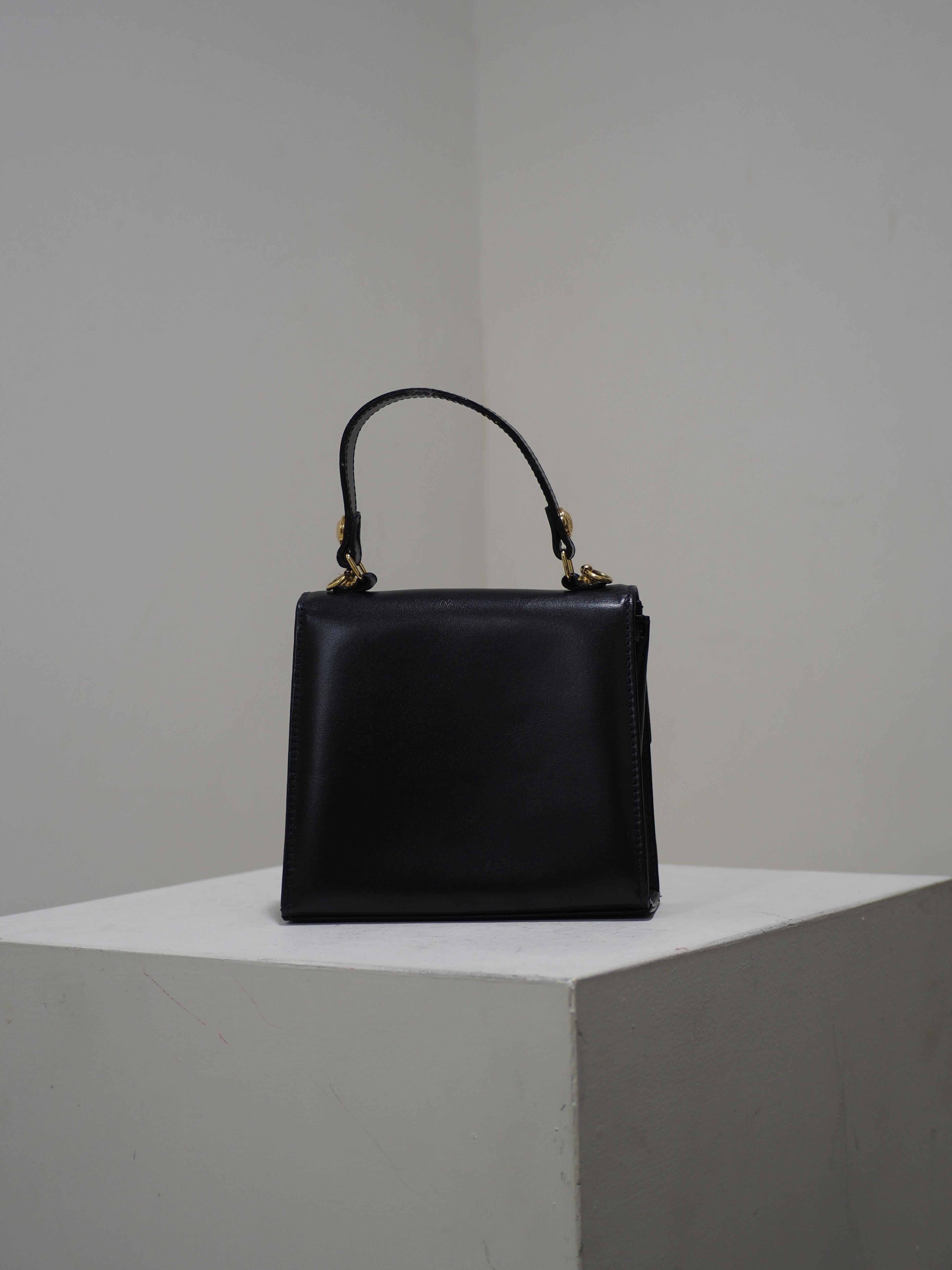 1990s Gianni Versace blue navy leather gold silver hardware shoulder bag handbag 4