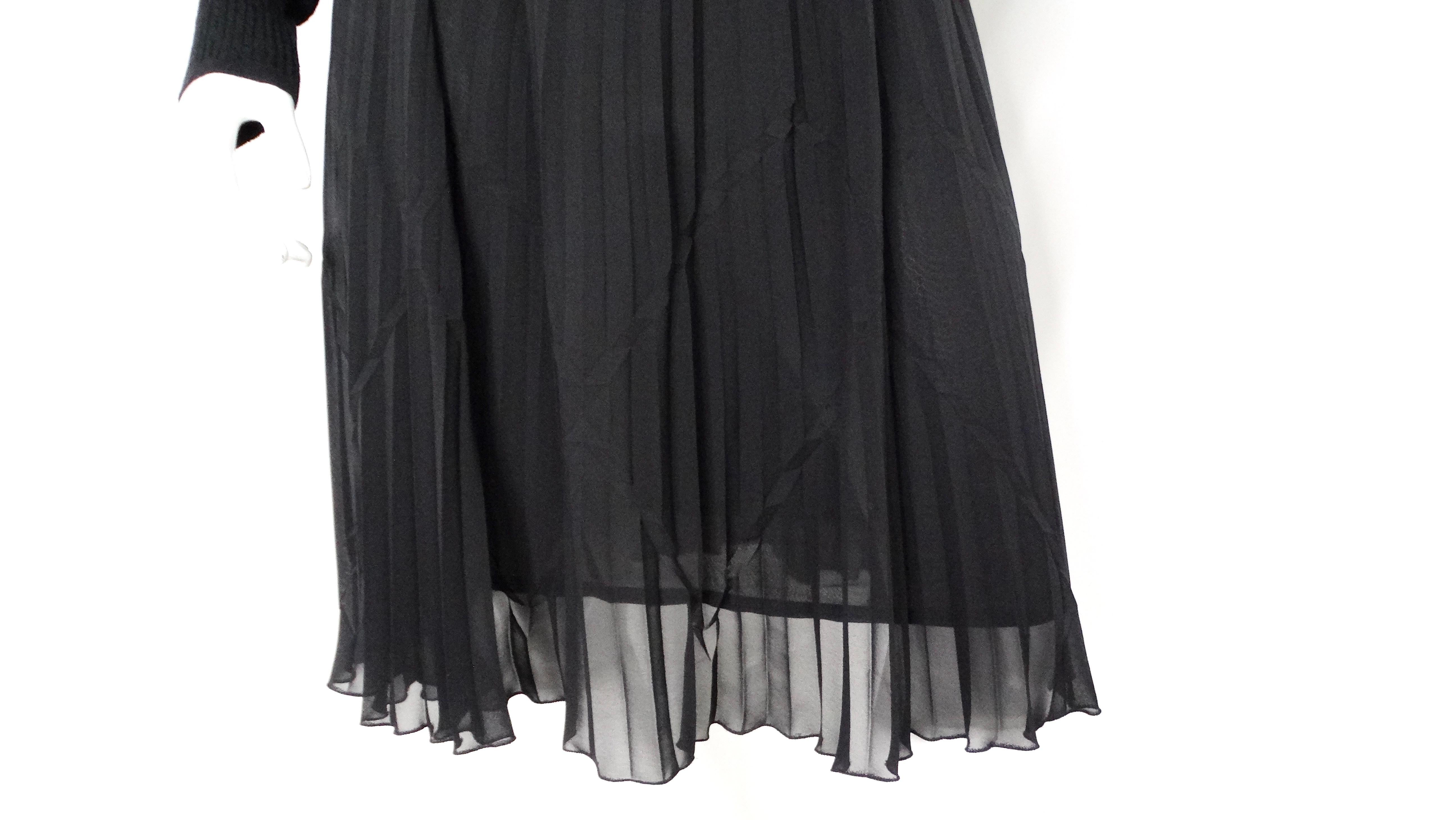 1990s Gianni Versace Couture 3-Piece Skirt, Top & Cardigan Set In Good Condition For Sale In Scottsdale, AZ