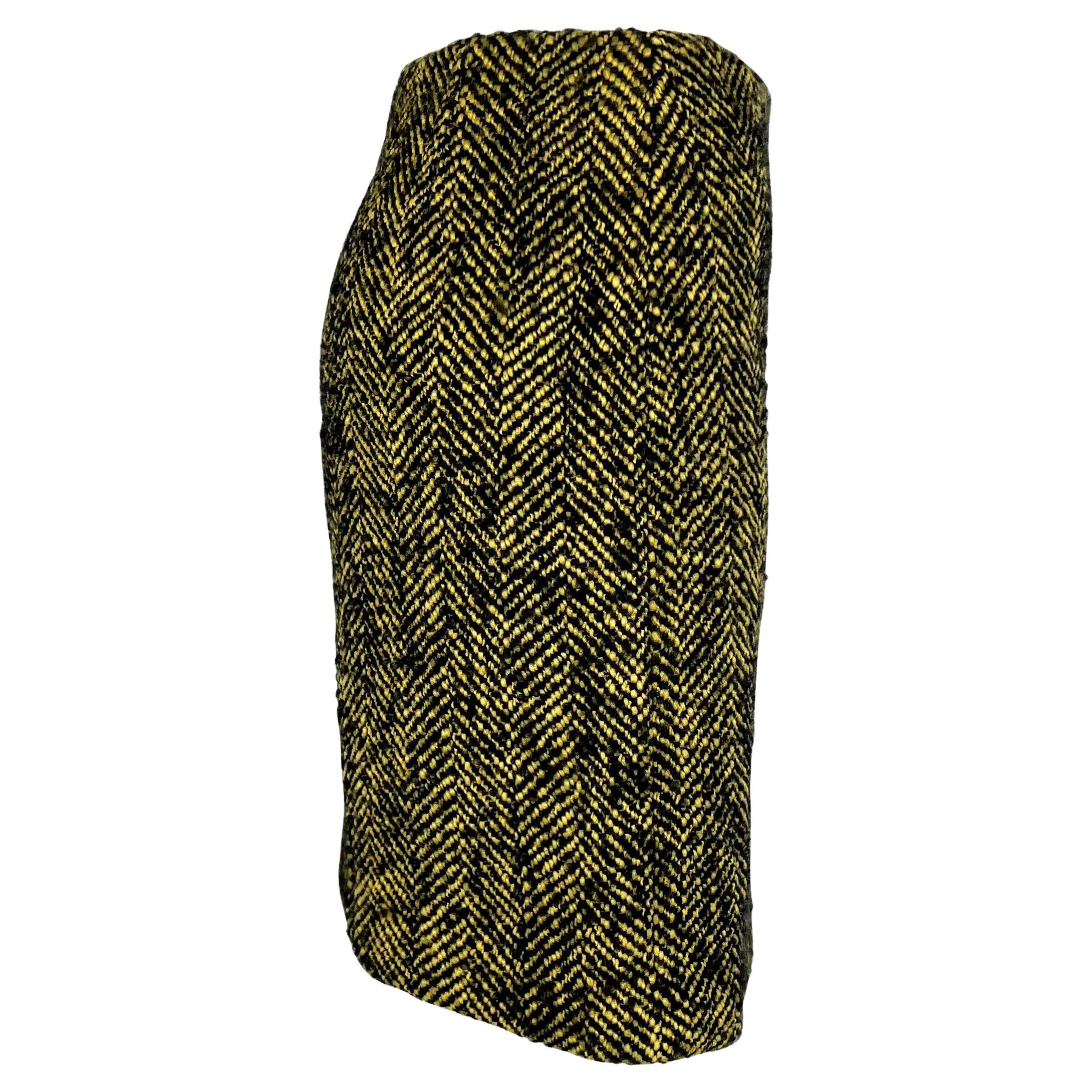 1990s Gianni Versace Couture Black Yellow Chevron Tweed Skirt For Sale 1