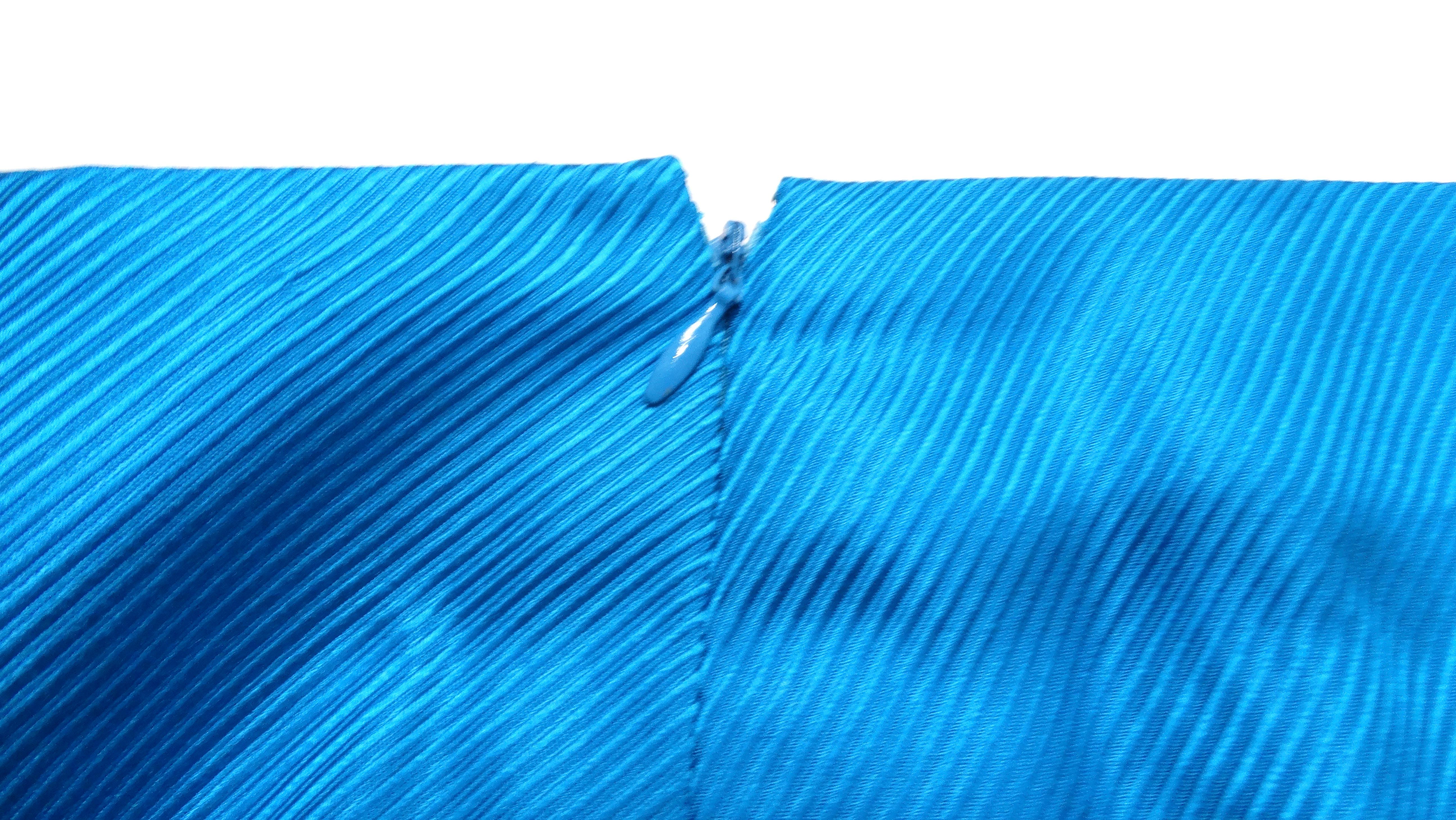 1990s Gianni Versace Couture Bright Blue Silk Top & Skirt Set For Sale 4