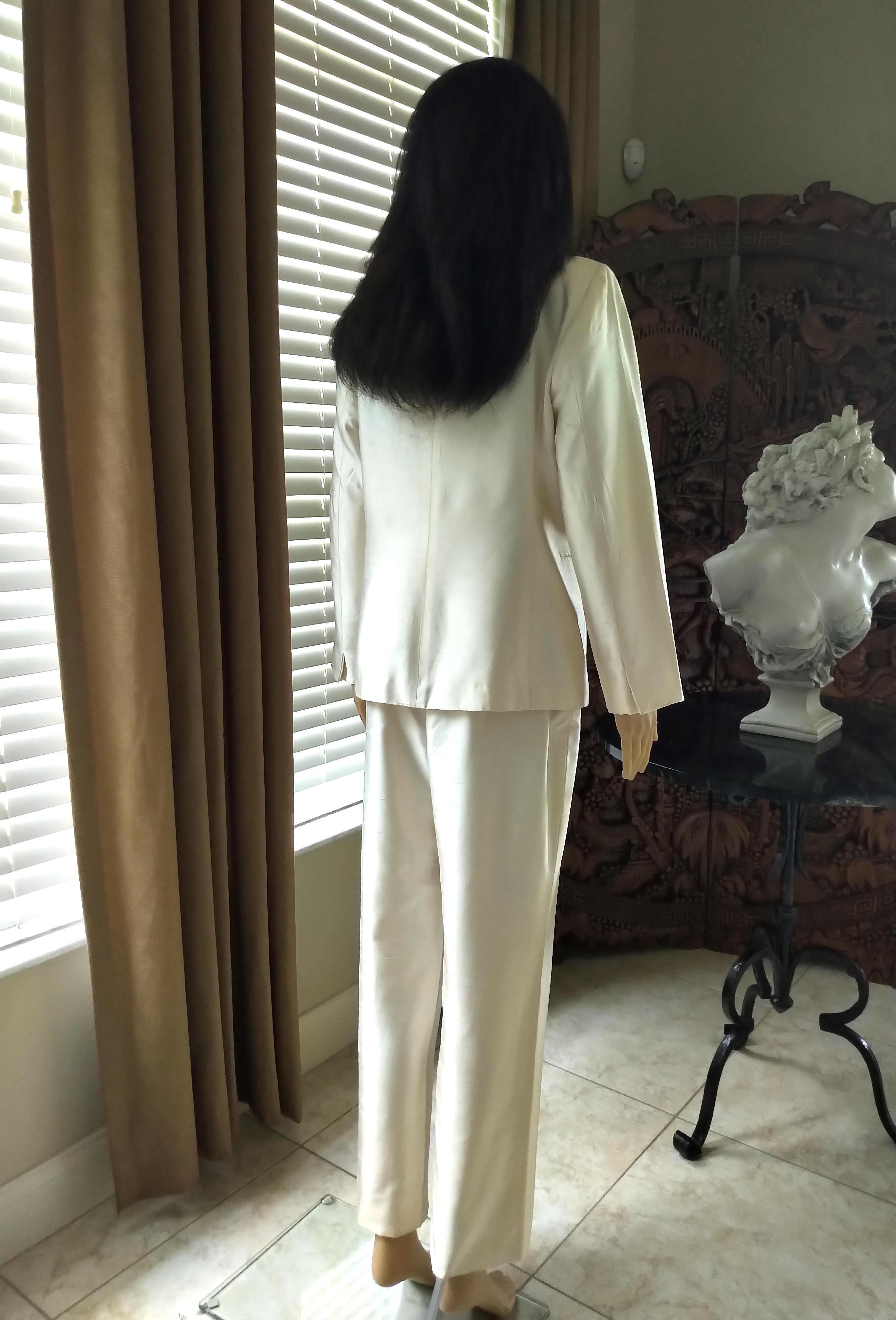 Beige 1990's Gianni Versace Couture Cream Silk Shimmer Crystal Jacket Pant Suit 42/ 6 For Sale