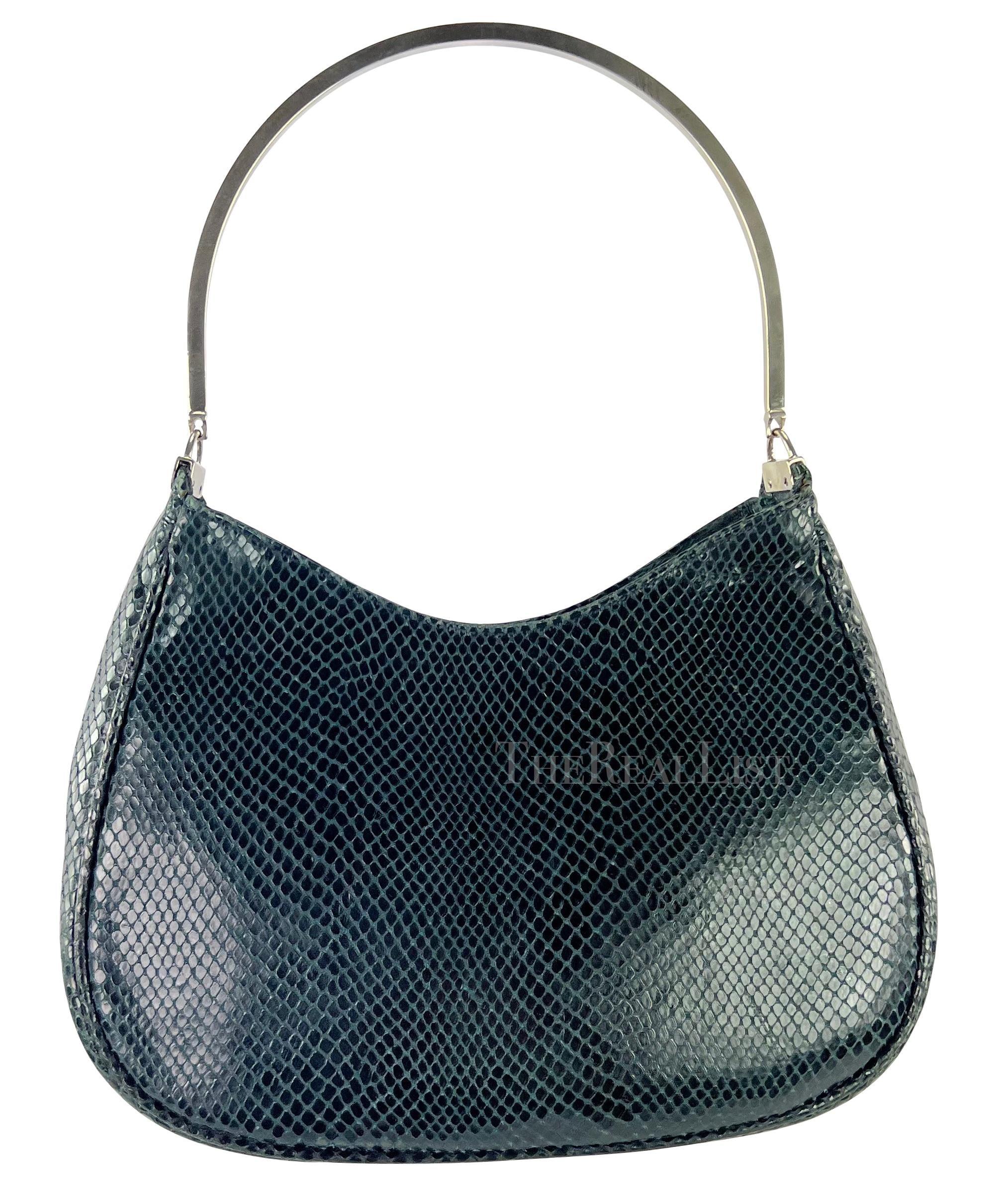 Sac à bandoulière en python sarcelle à poignée supérieure Gianni Versace Couture des années 1990 Pour femmes en vente